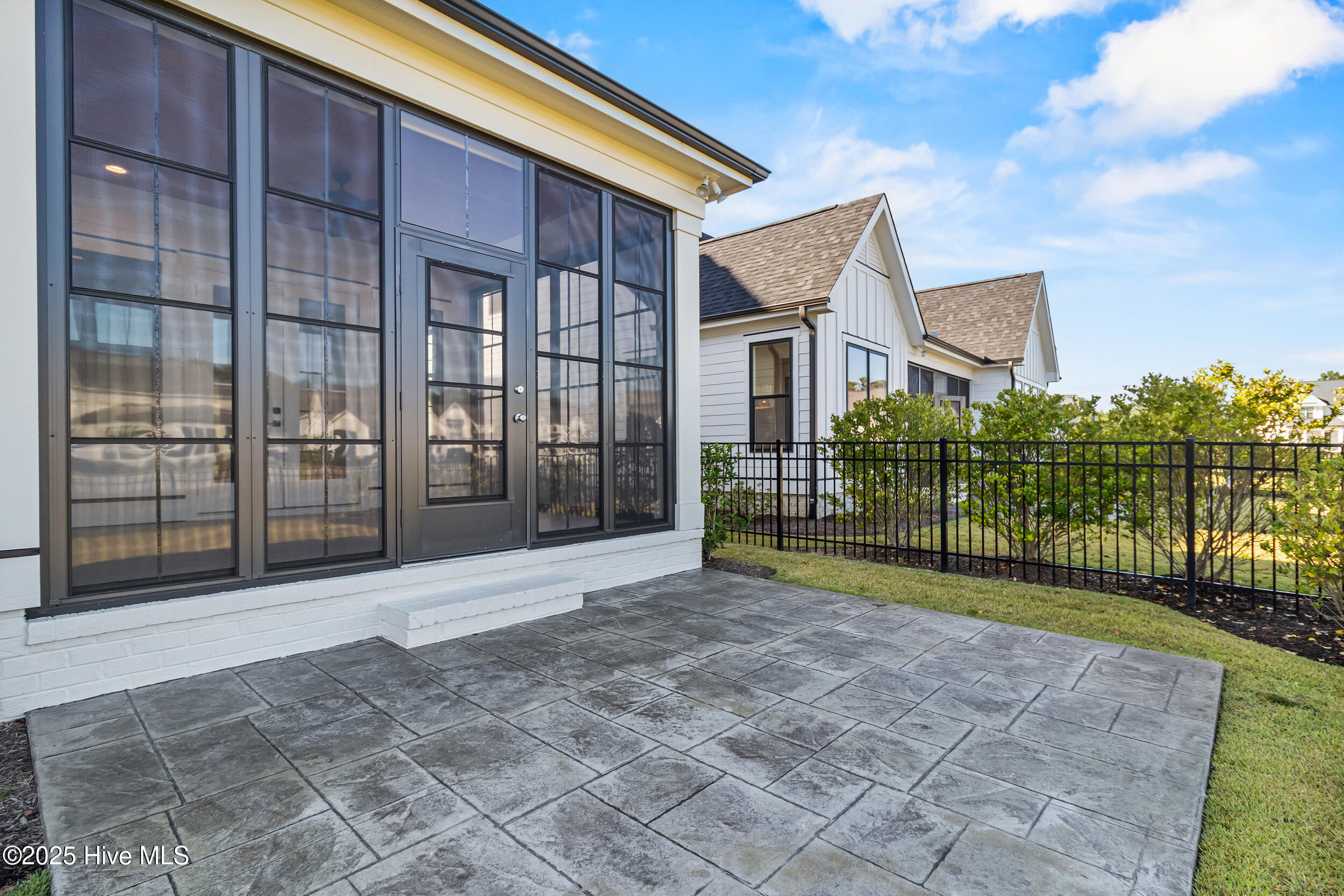 636 Waterstone Drive