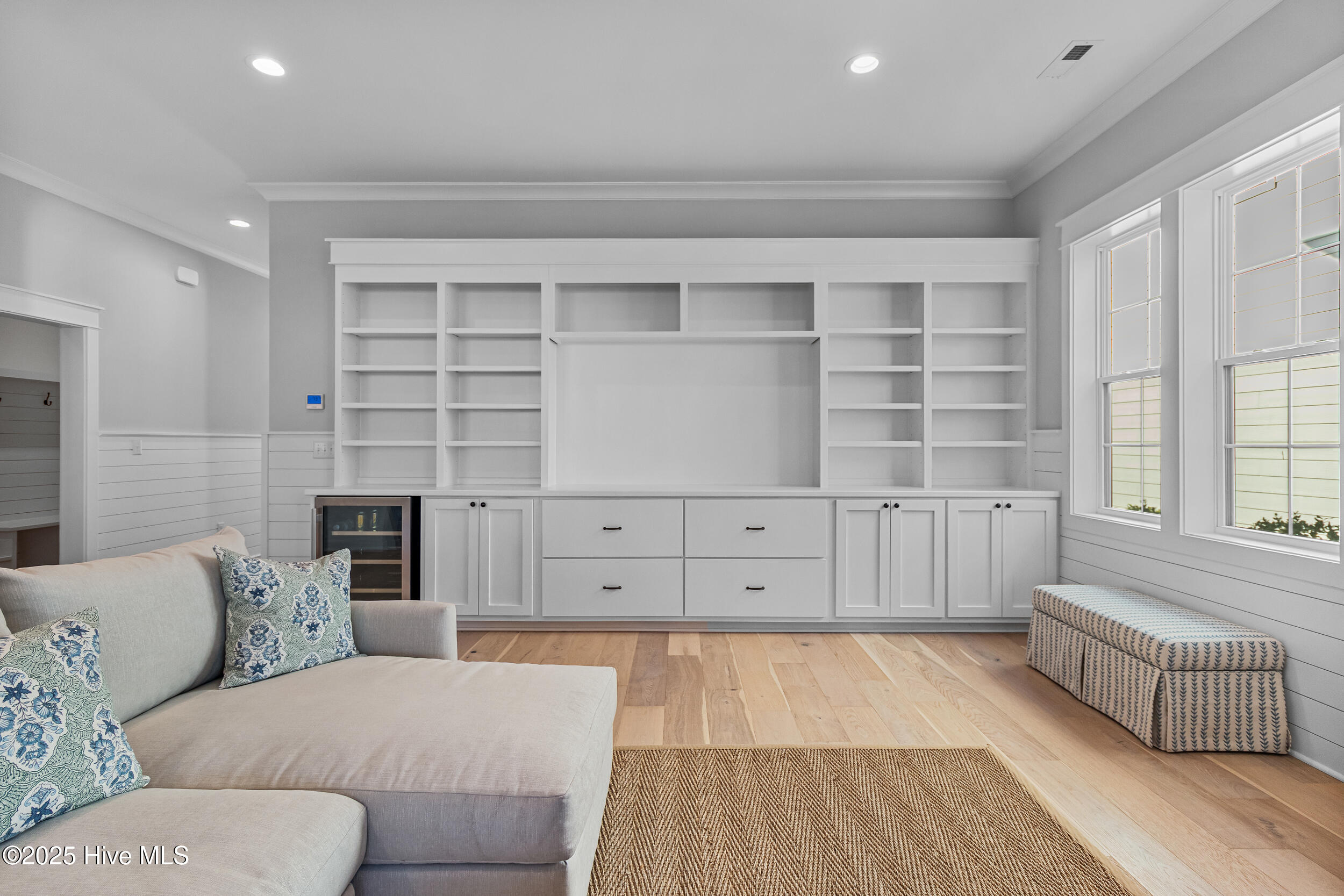 636 Waterstone Drive