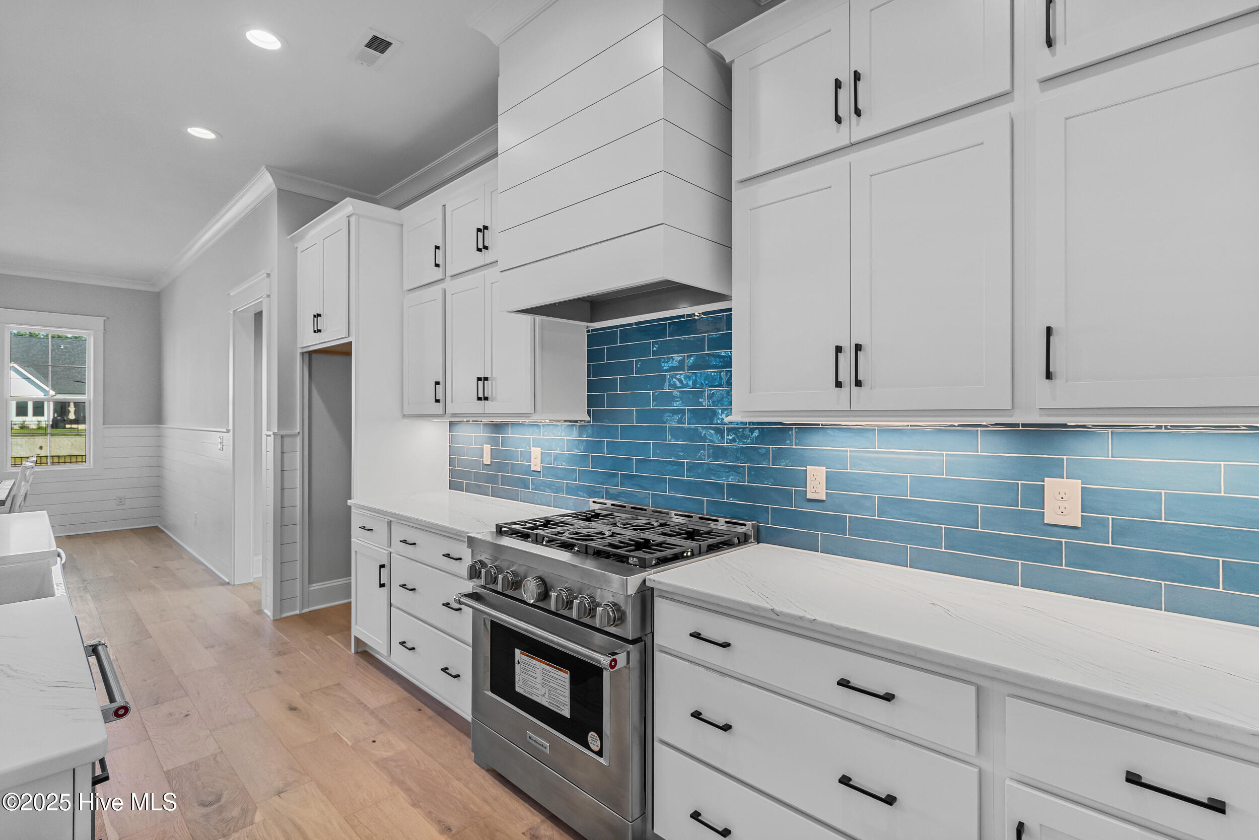 636 Waterstone Drive