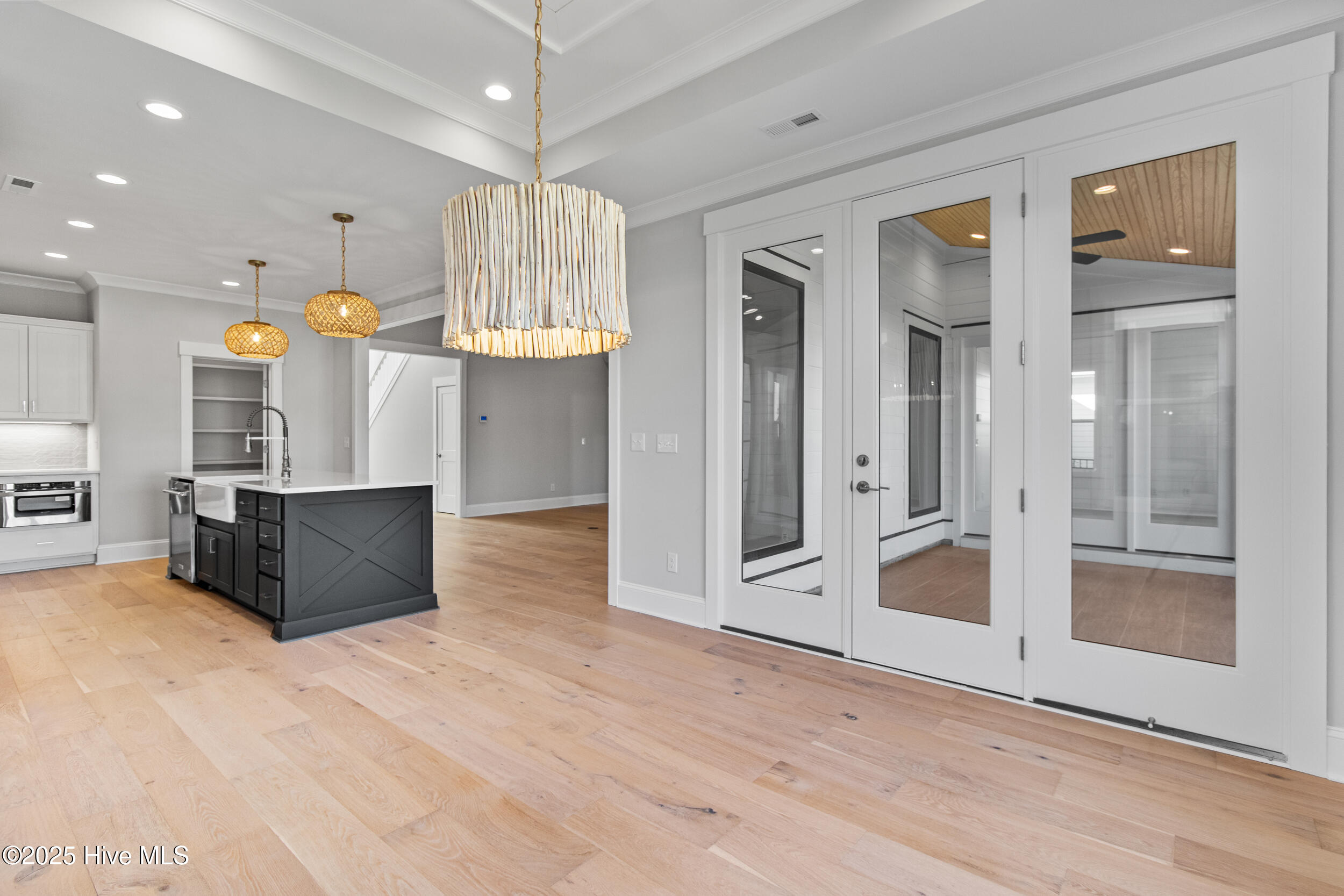 640 Waterstone Drive