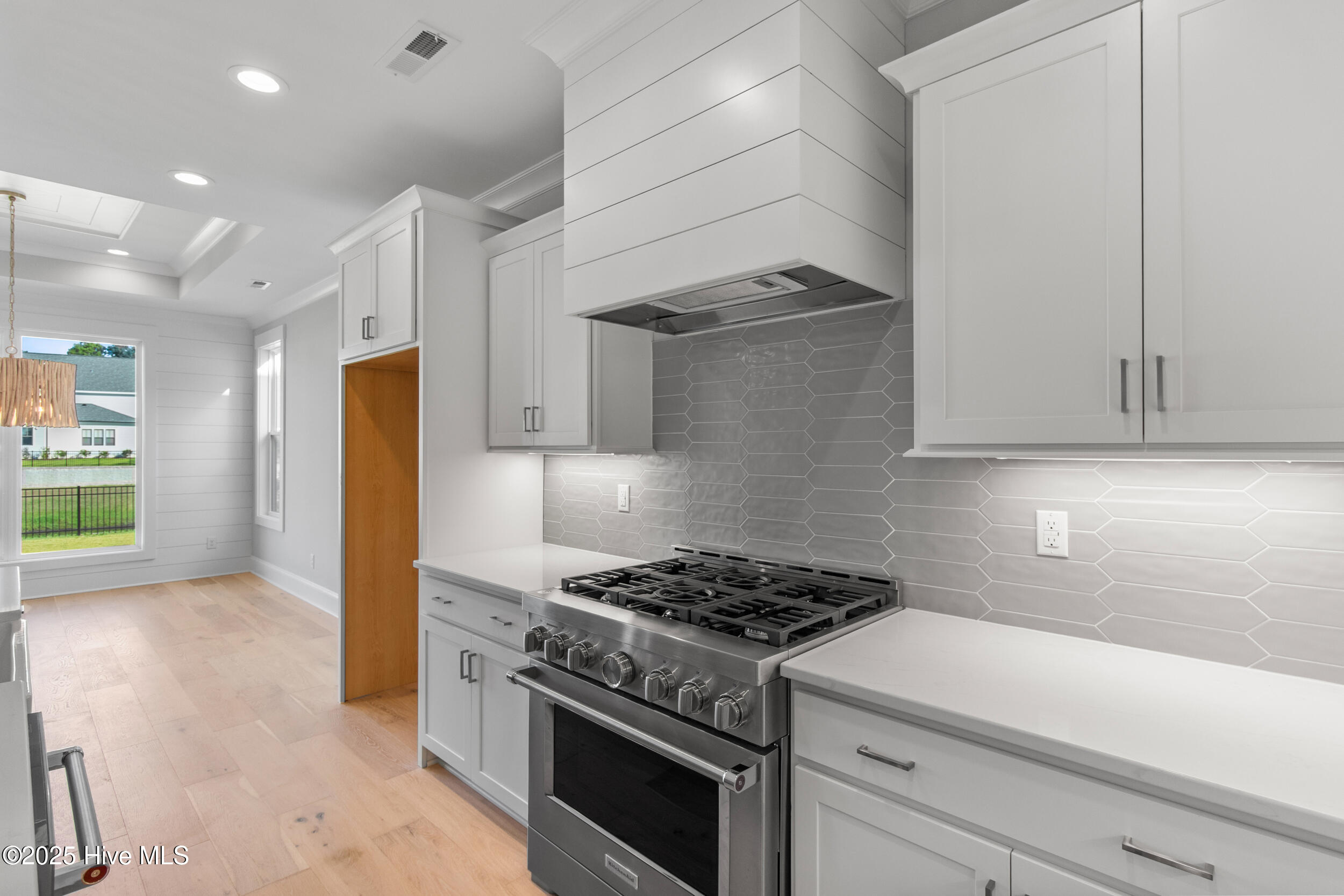 640 Waterstone Drive