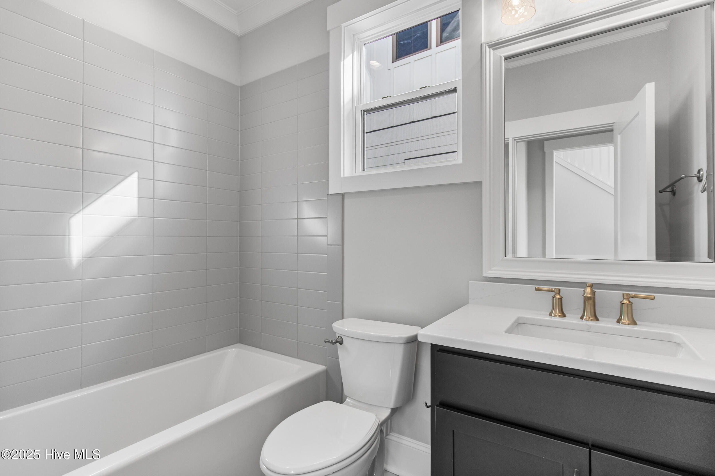 640 Waterstone Drive