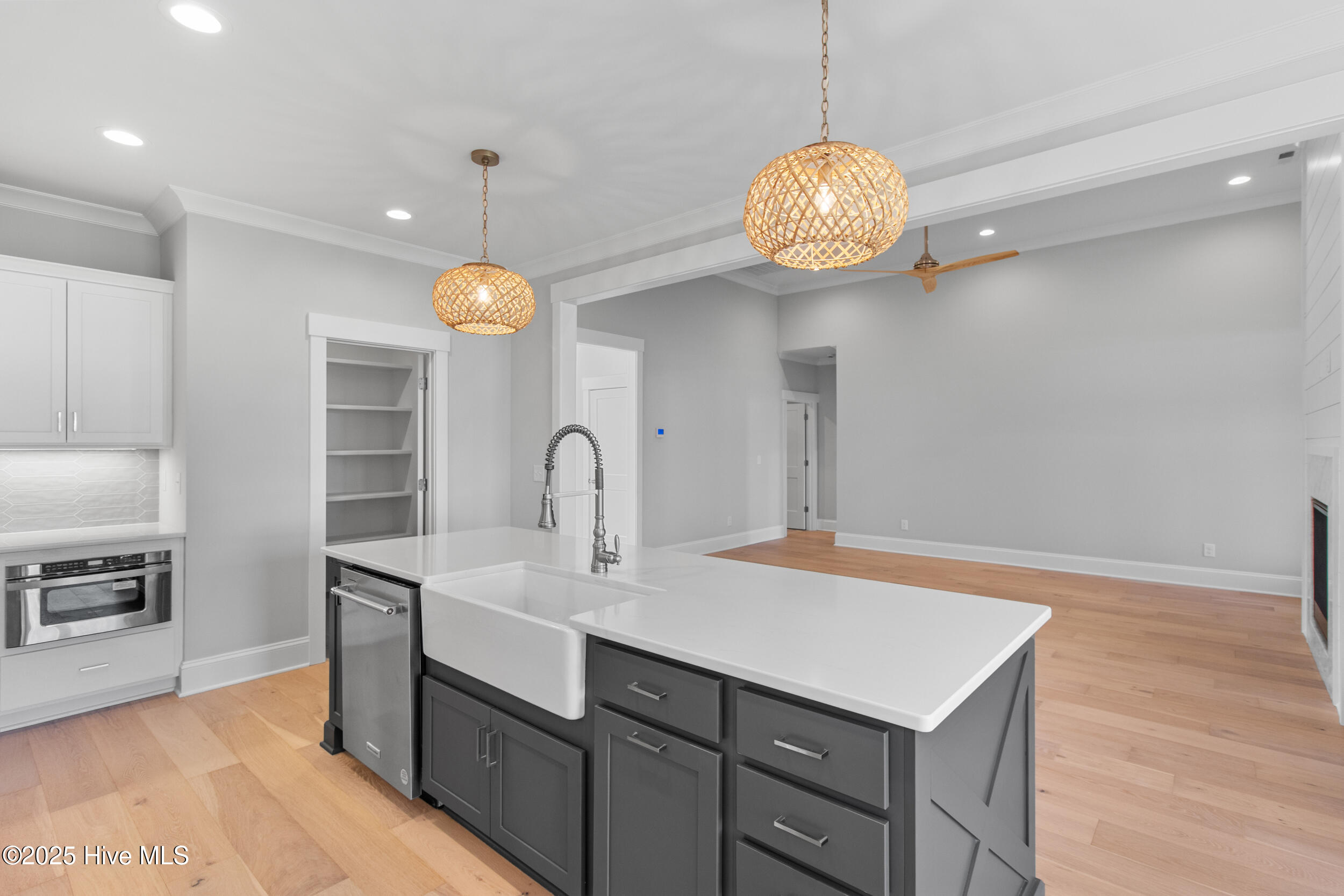 640 Waterstone Drive