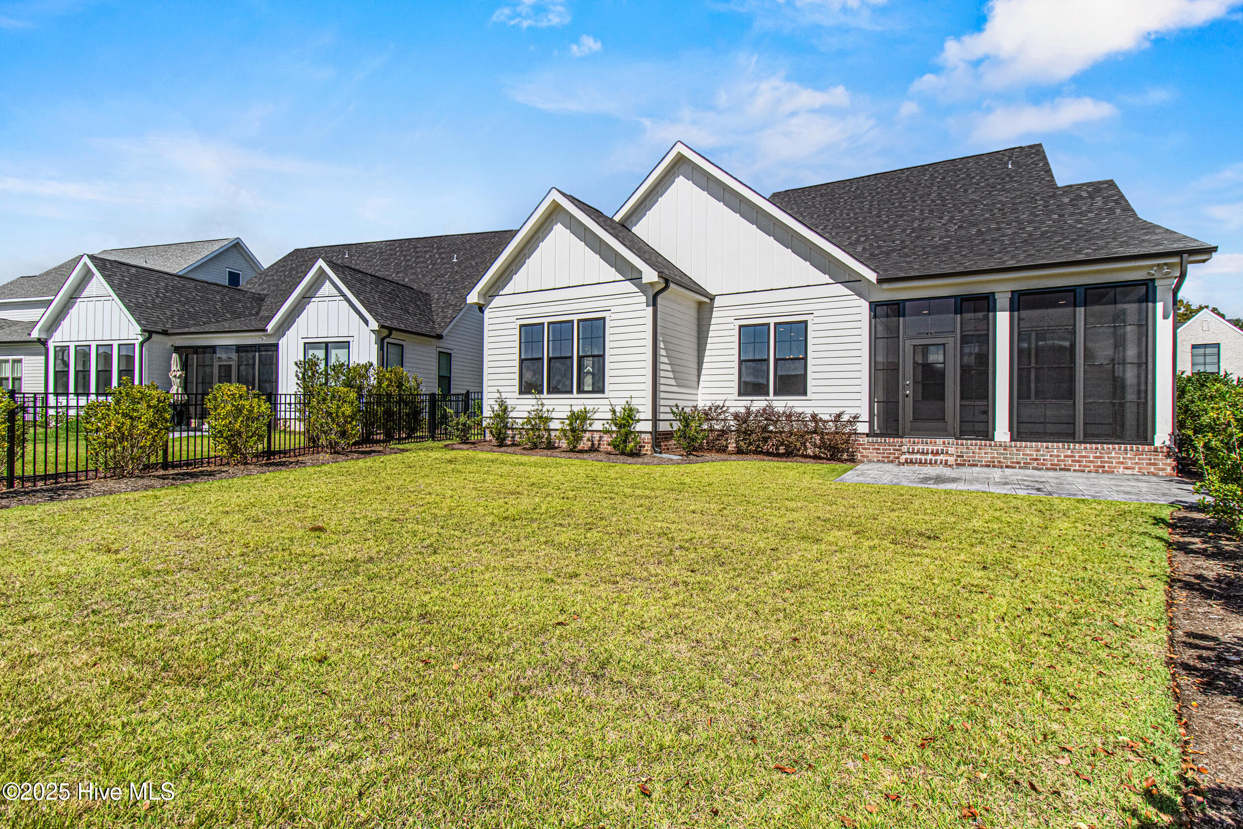 8268 Winding Creek Circle, Wilmington