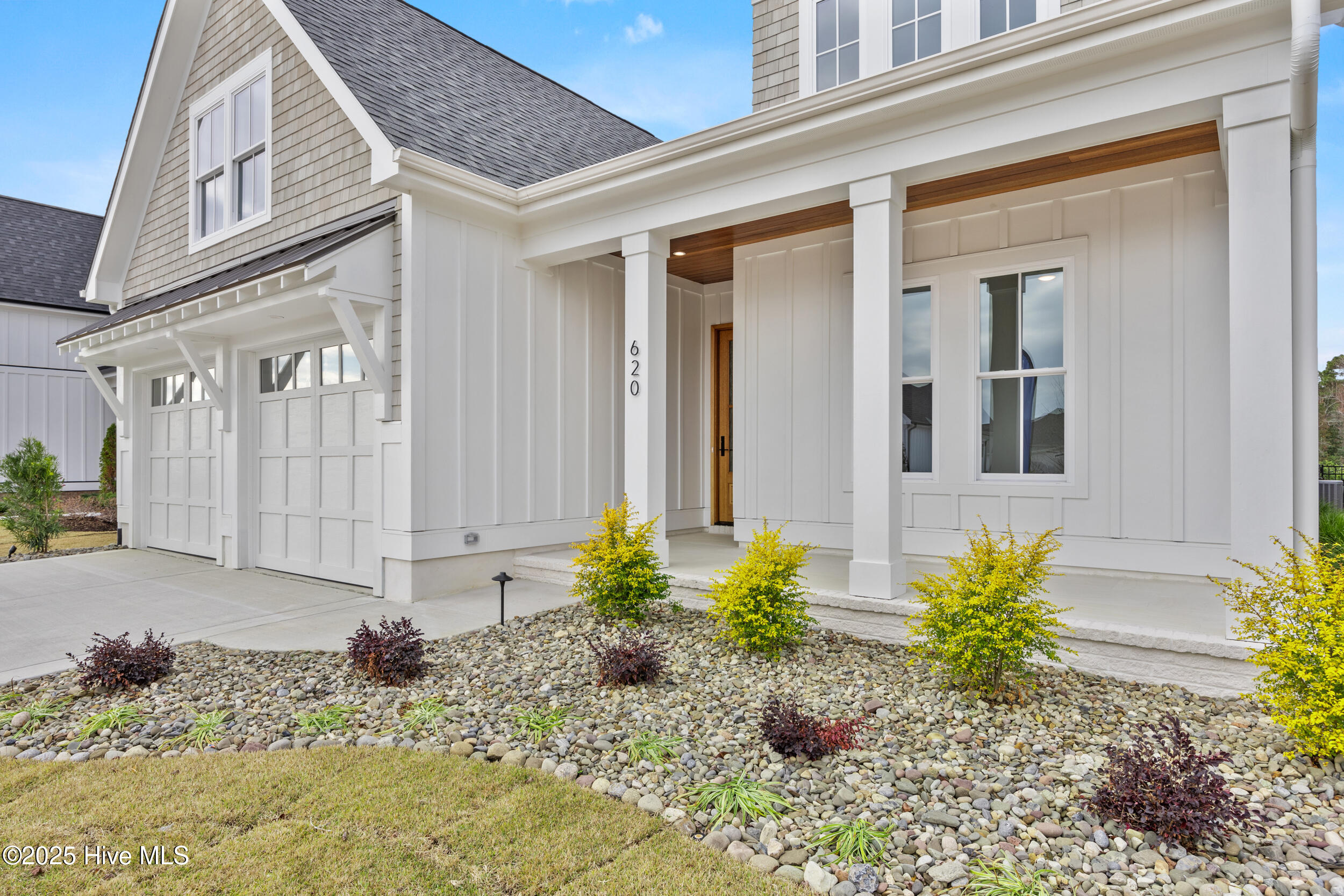 620 Waterstone Drive