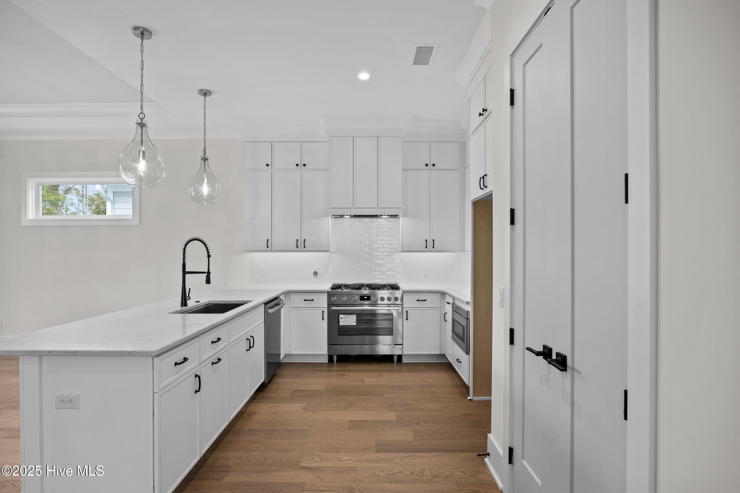 620 Waterstone Drive