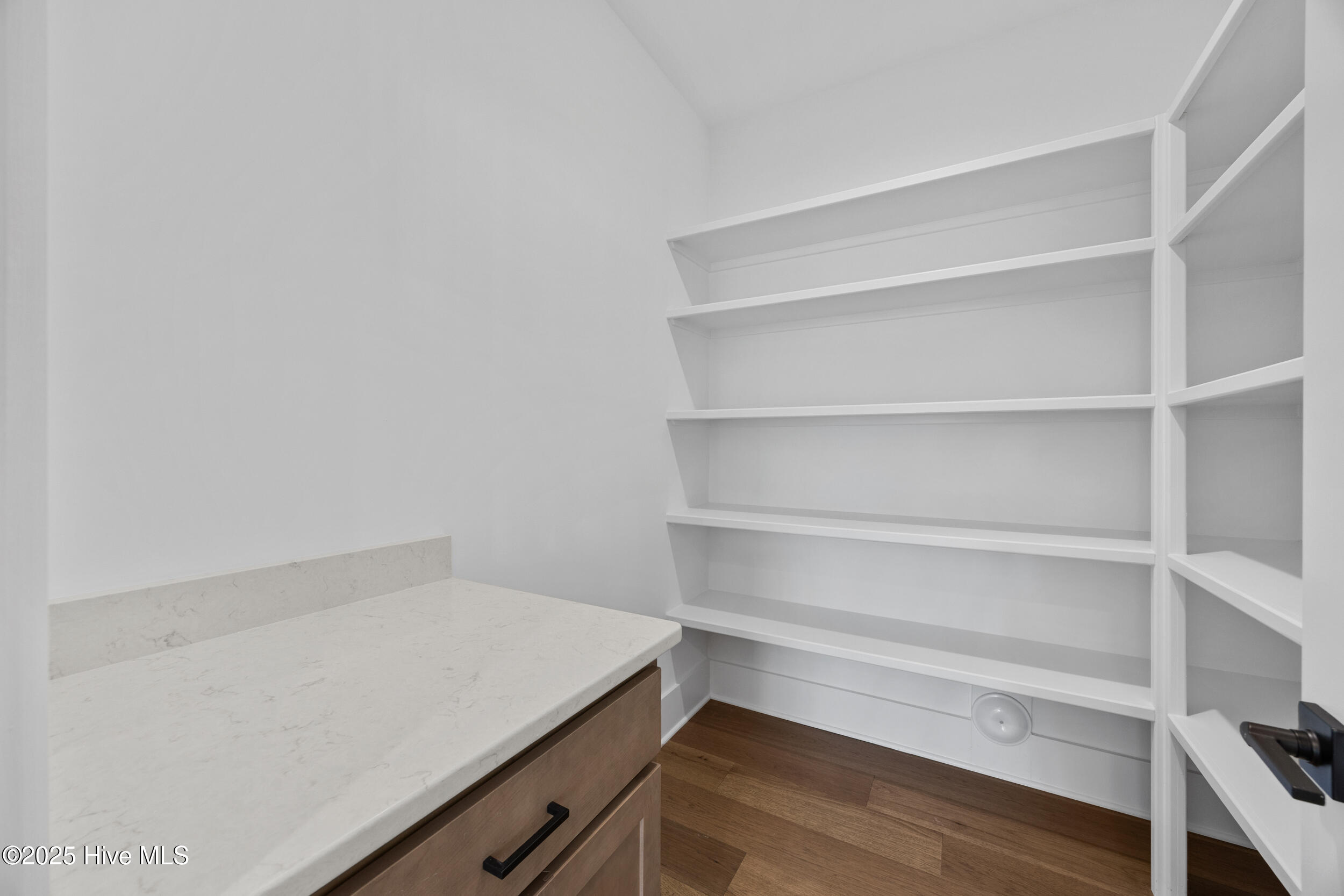 625 Waterstone Drive