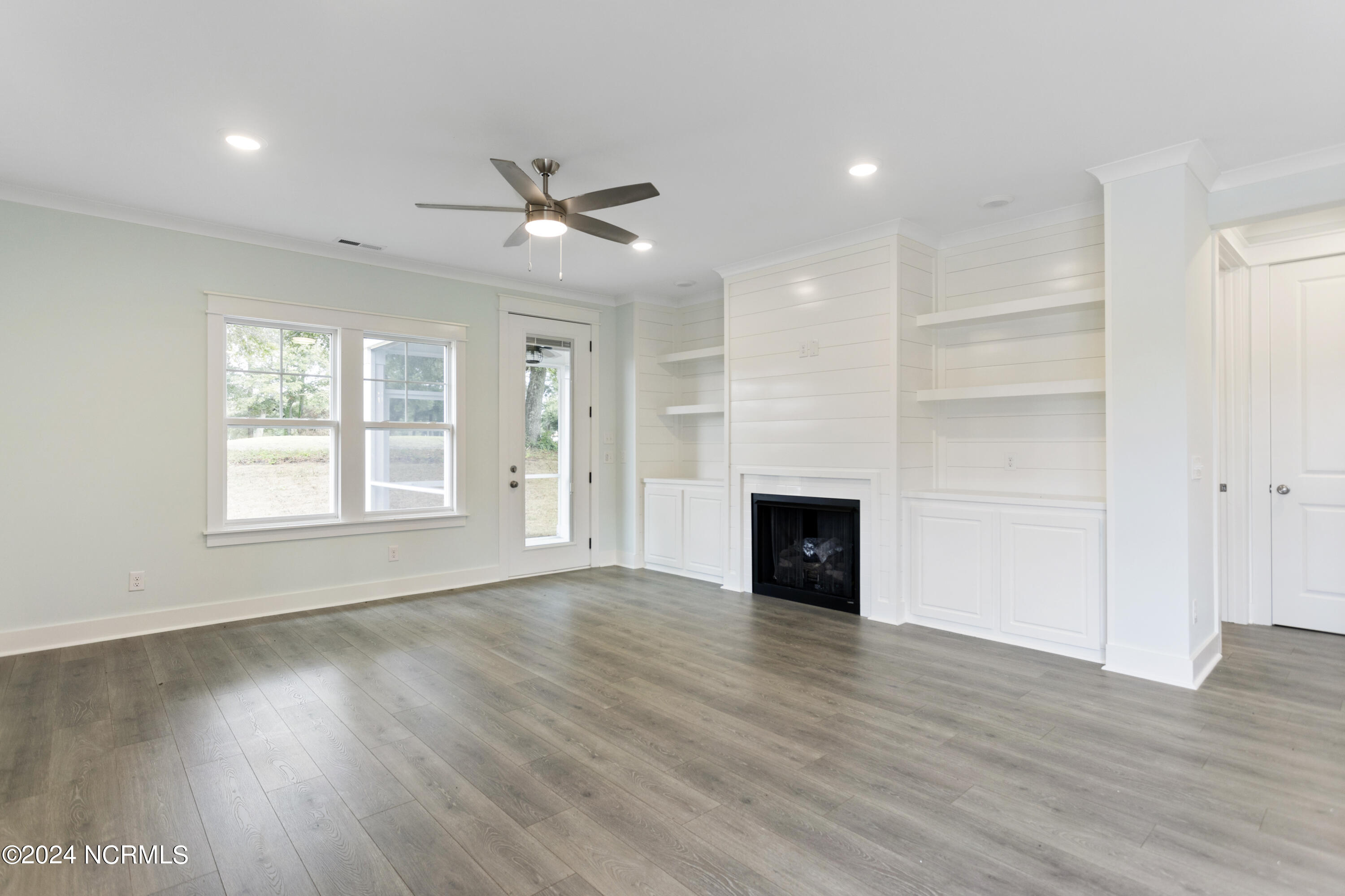 2058 Greenside Manor Drive SW