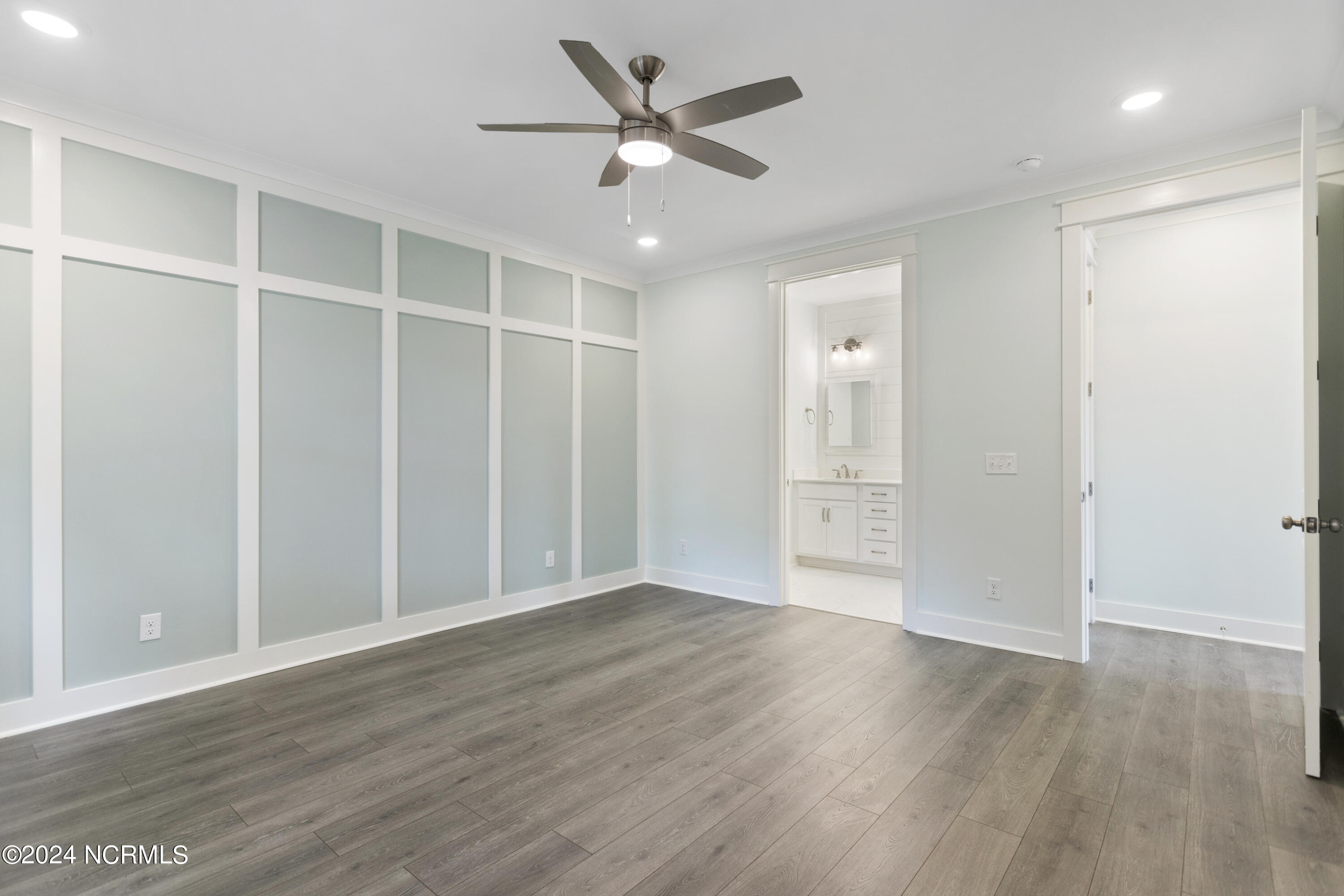 2058 Greenside Manor Drive SW