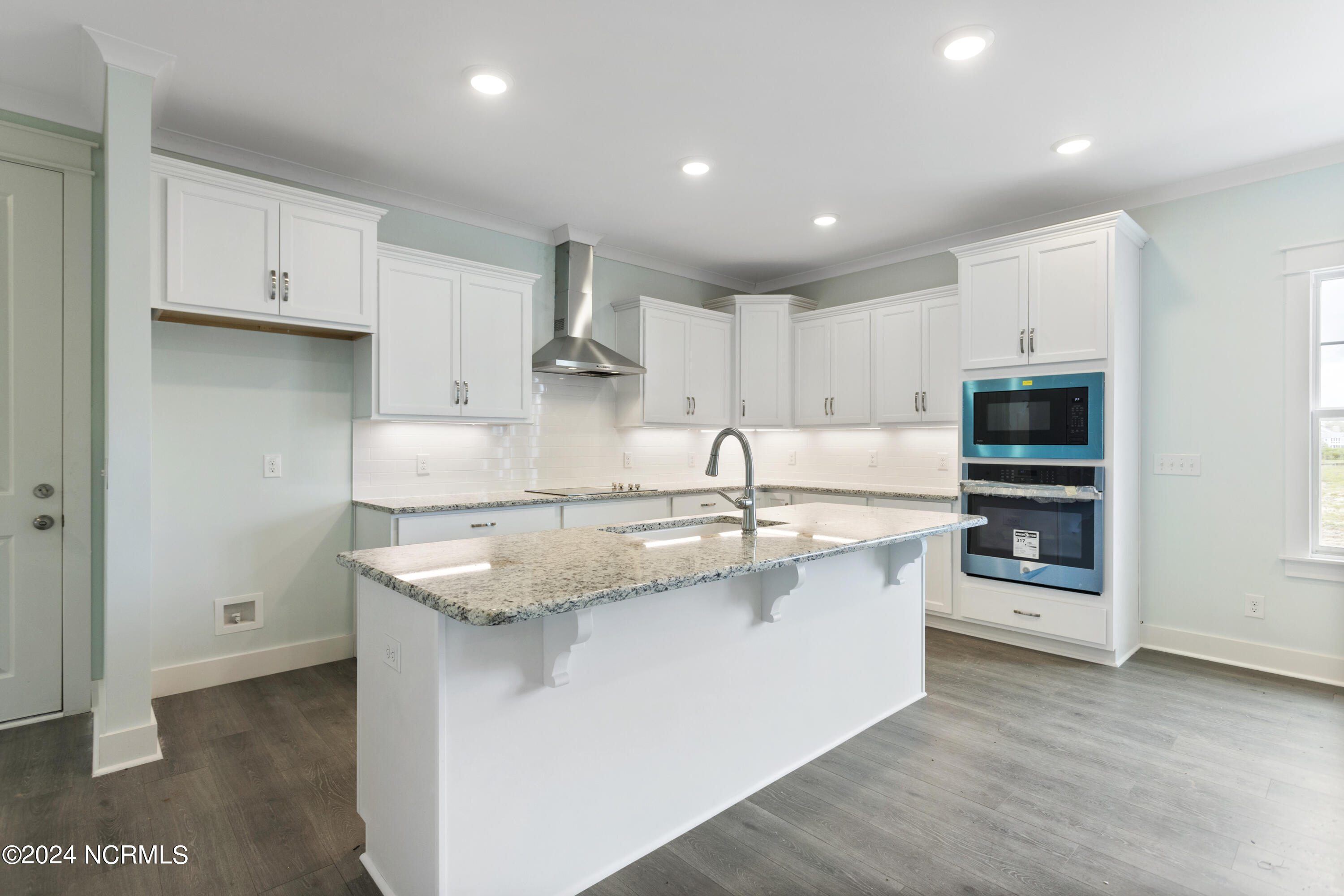 2058 Greenside Manor Drive SW