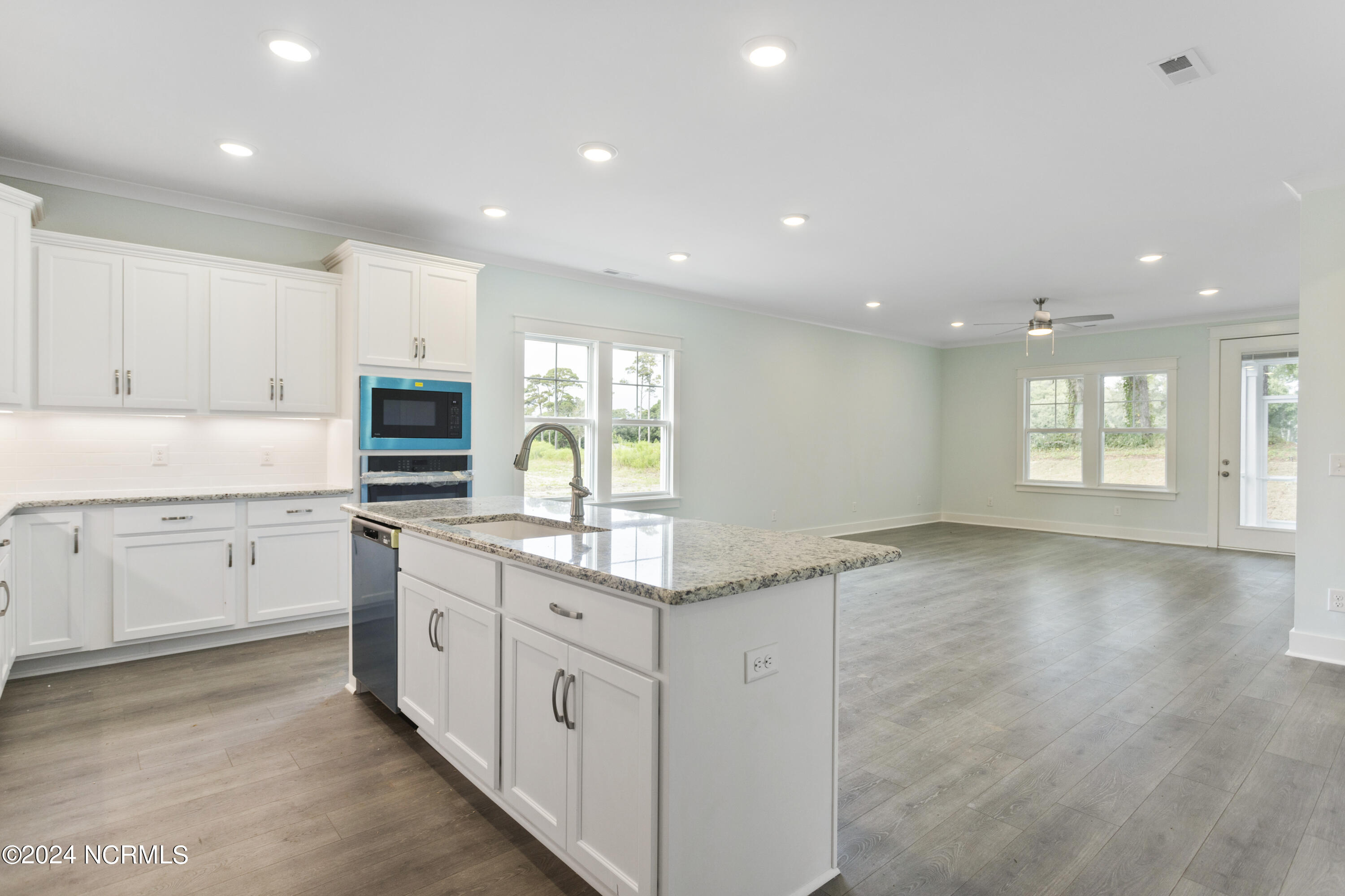 2058 Greenside Manor Drive SW