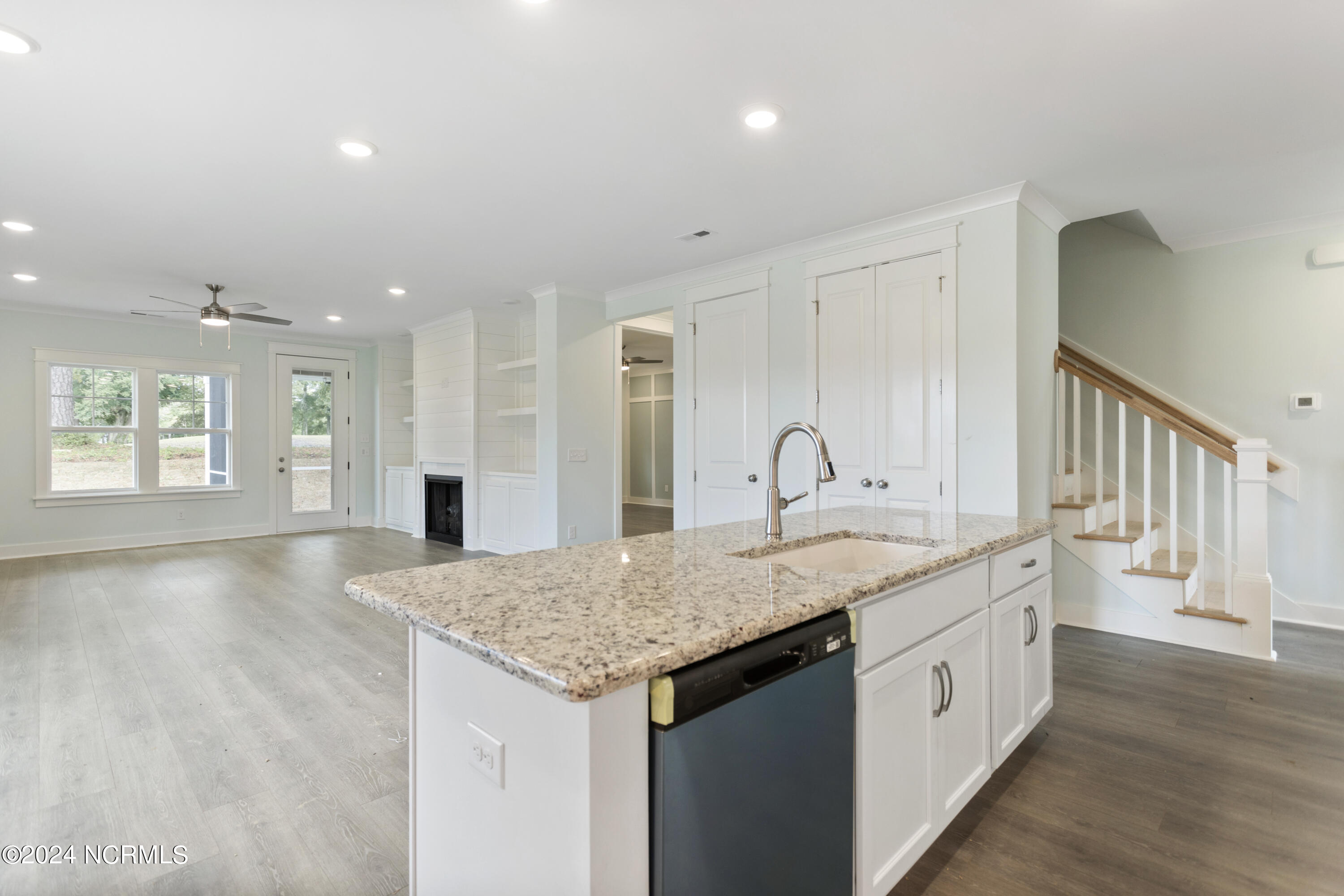 2058 Greenside Manor Drive SW