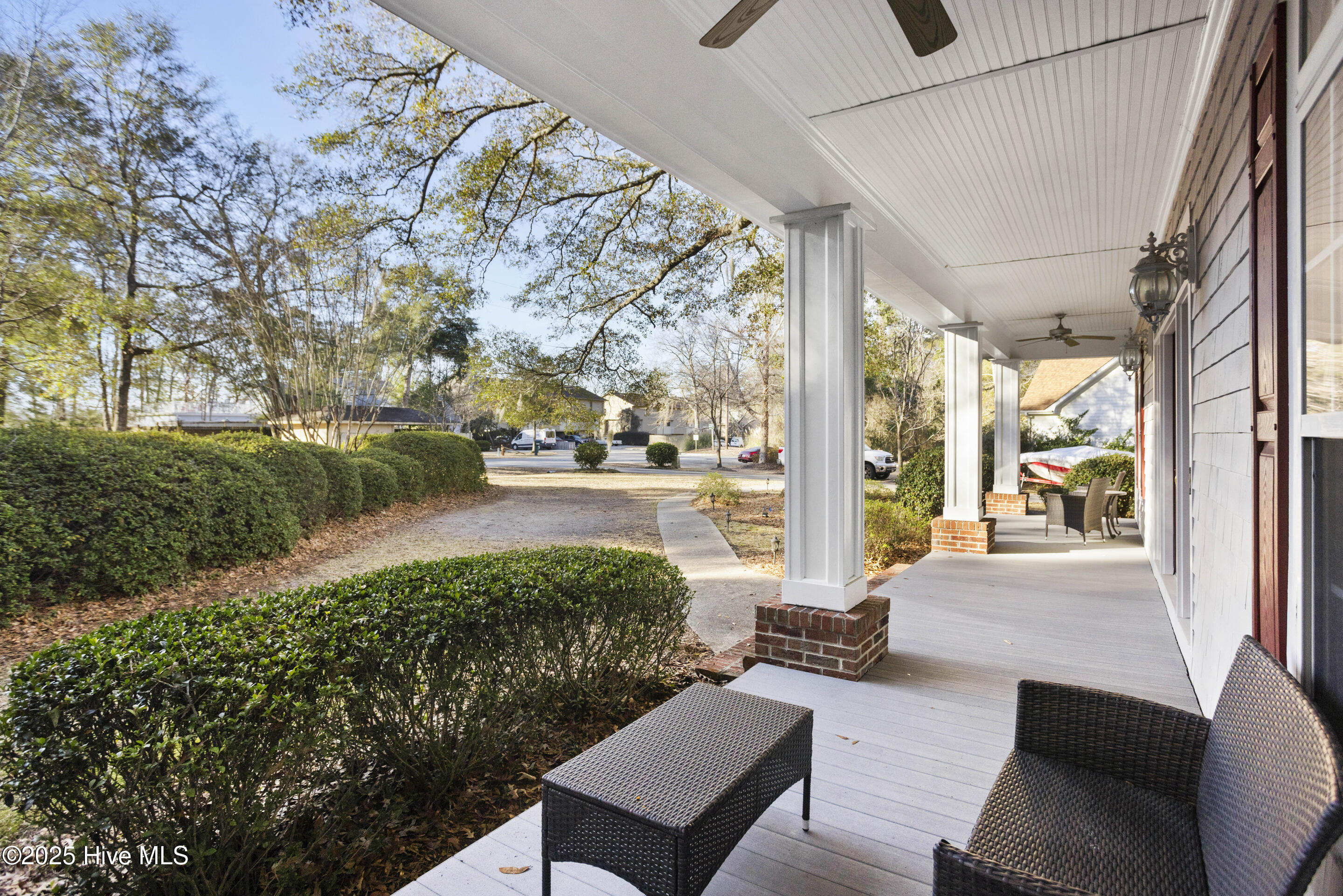 286 Gooseneck Road W