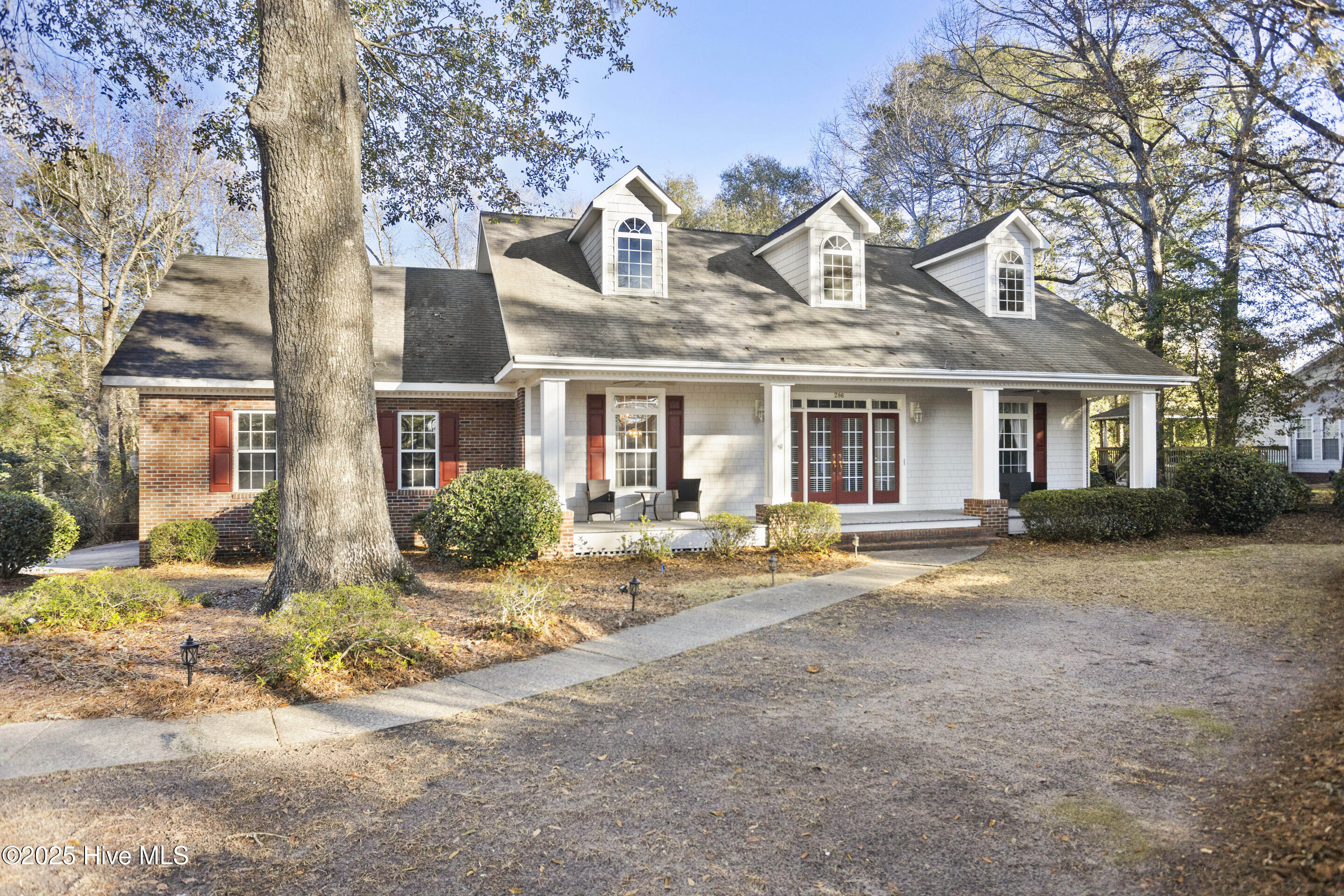 286 Gooseneck Road W