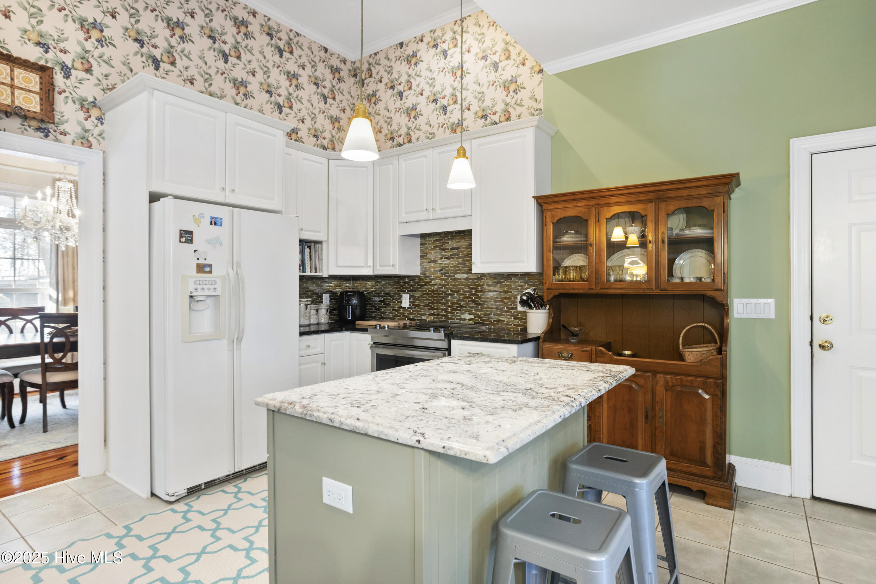 286 Gooseneck Road W