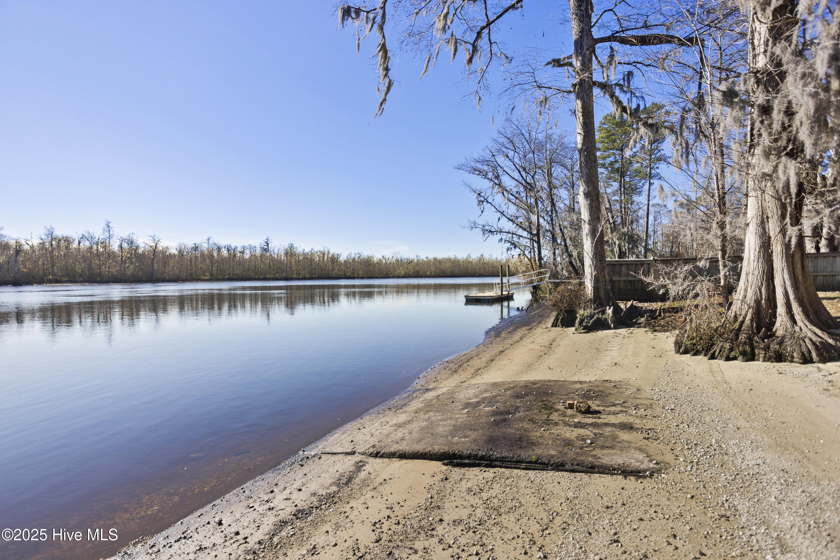 286 Gooseneck Road W