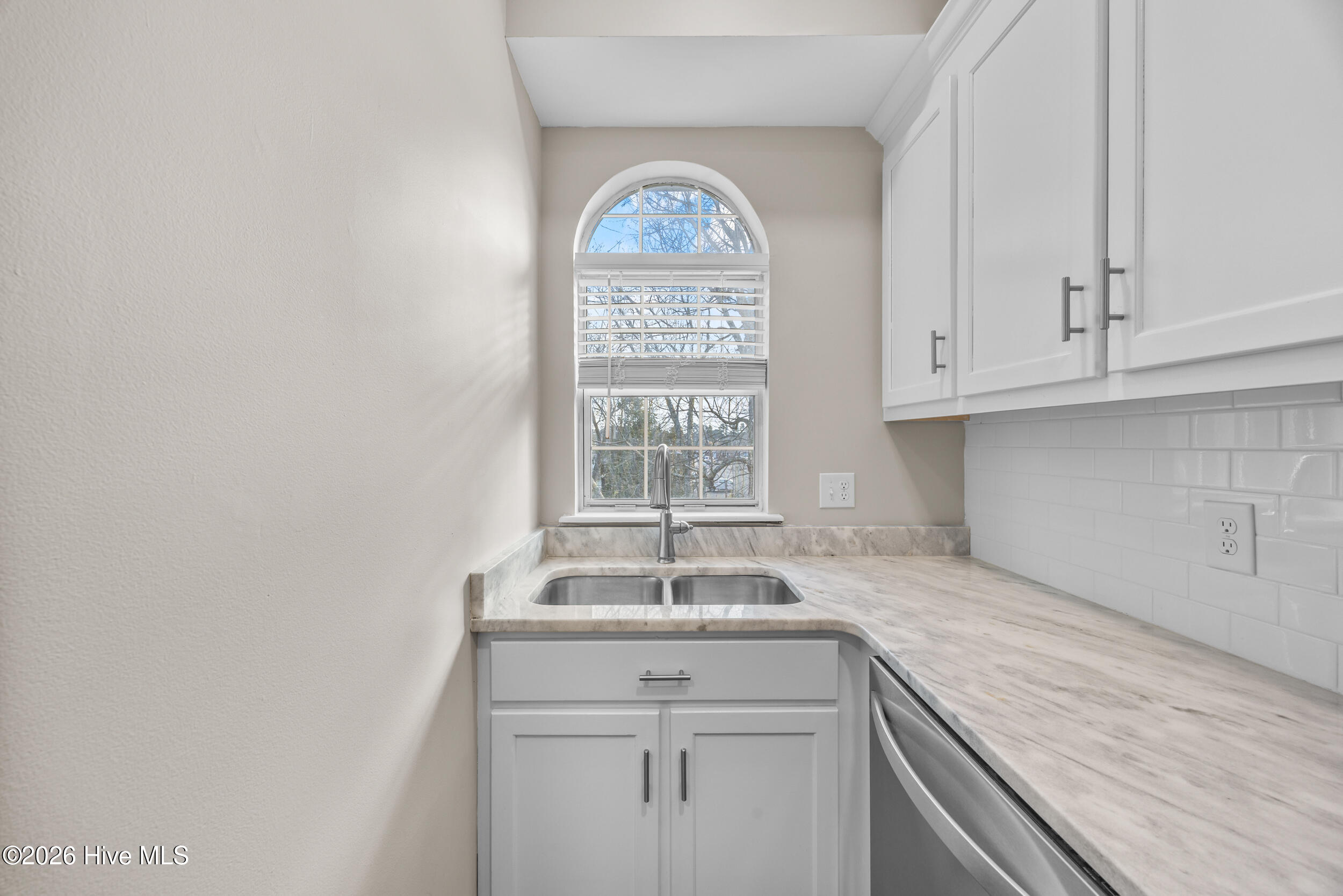 4230 Wilshire Boulevard Apt 301