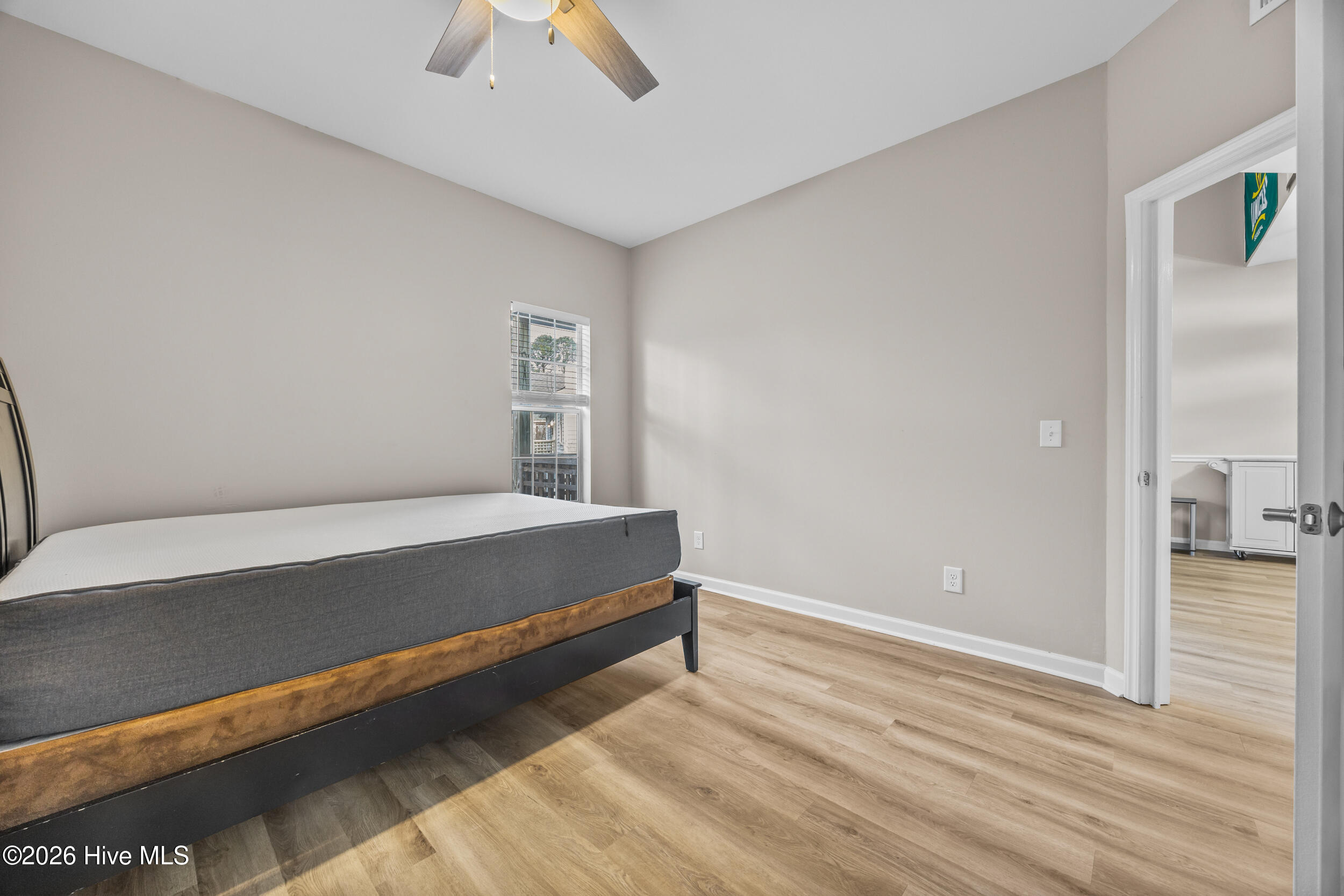 4230 Wilshire Boulevard Apt 301