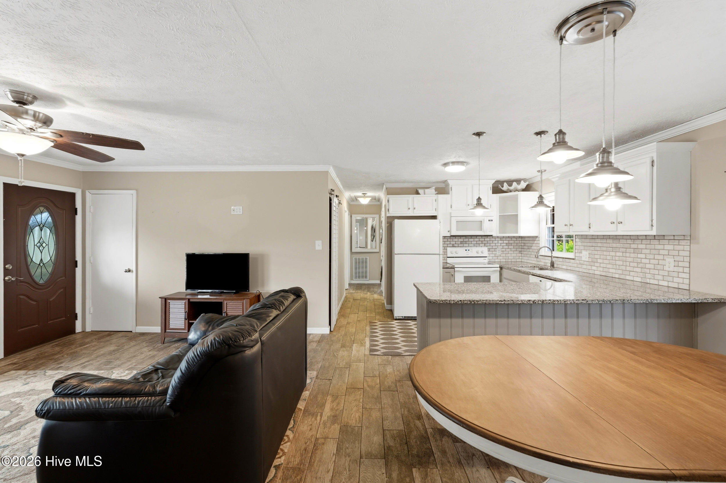 879 Bricklanding Road SW
