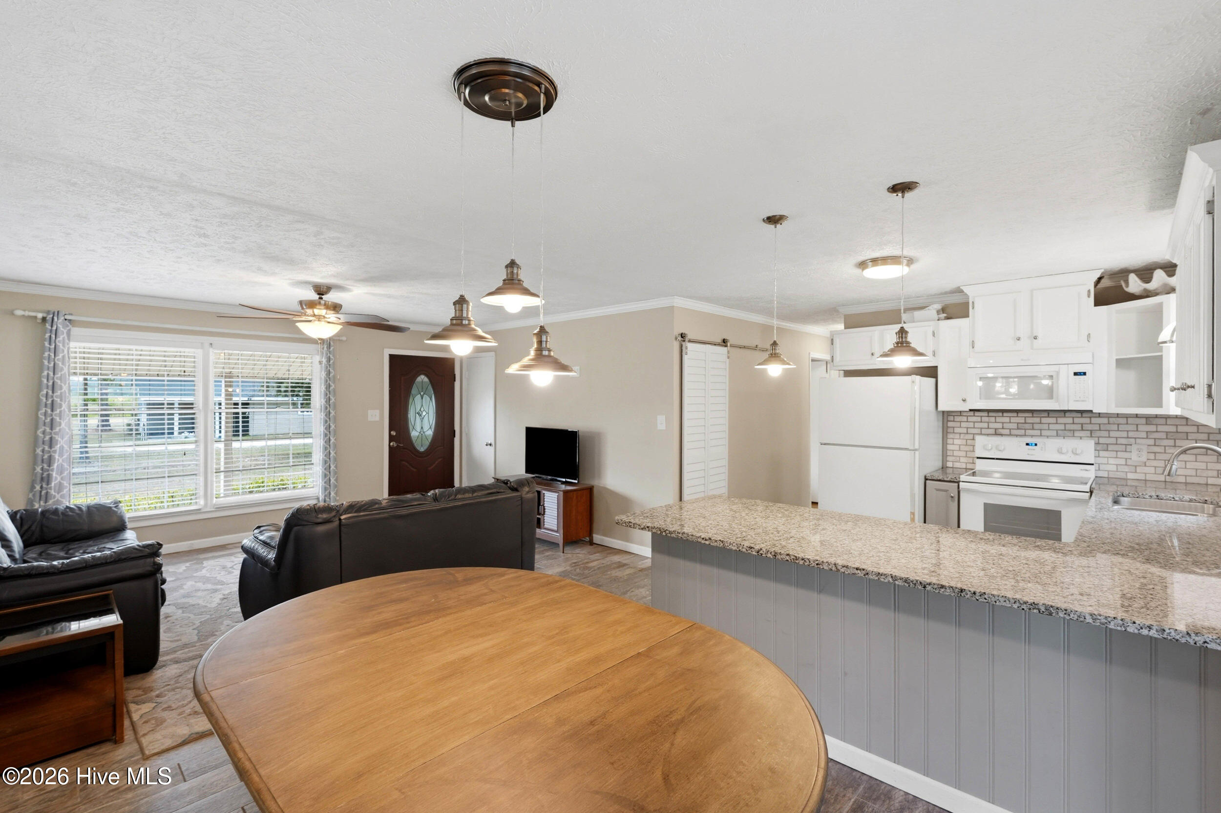 879 Bricklanding Road SW