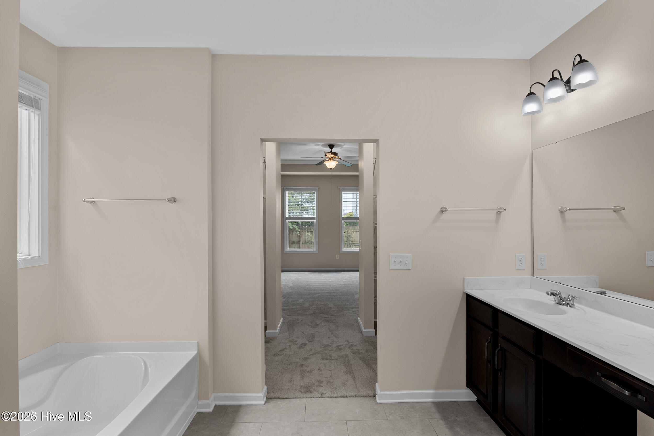507 Steele Loop