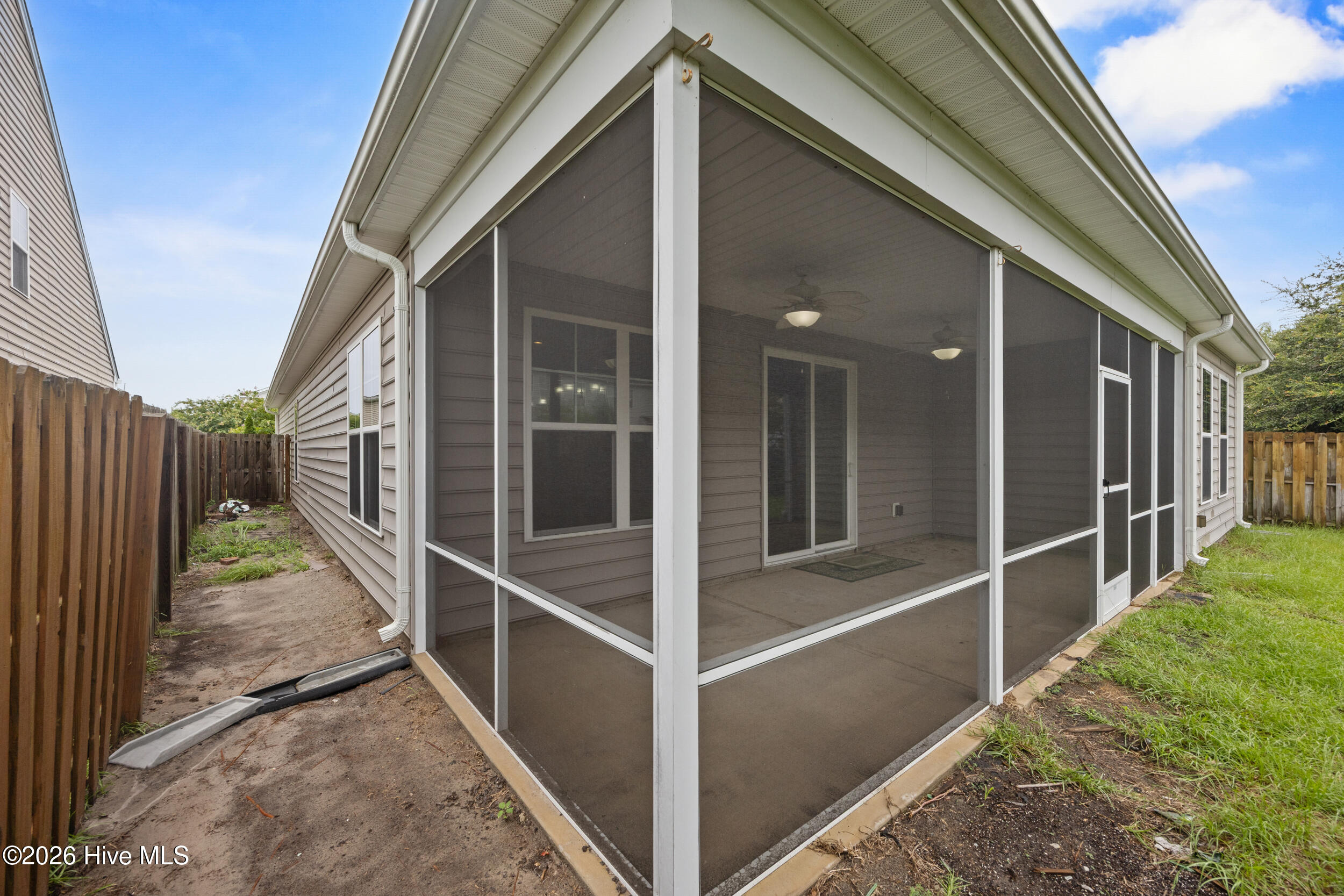 507 Steele Loop