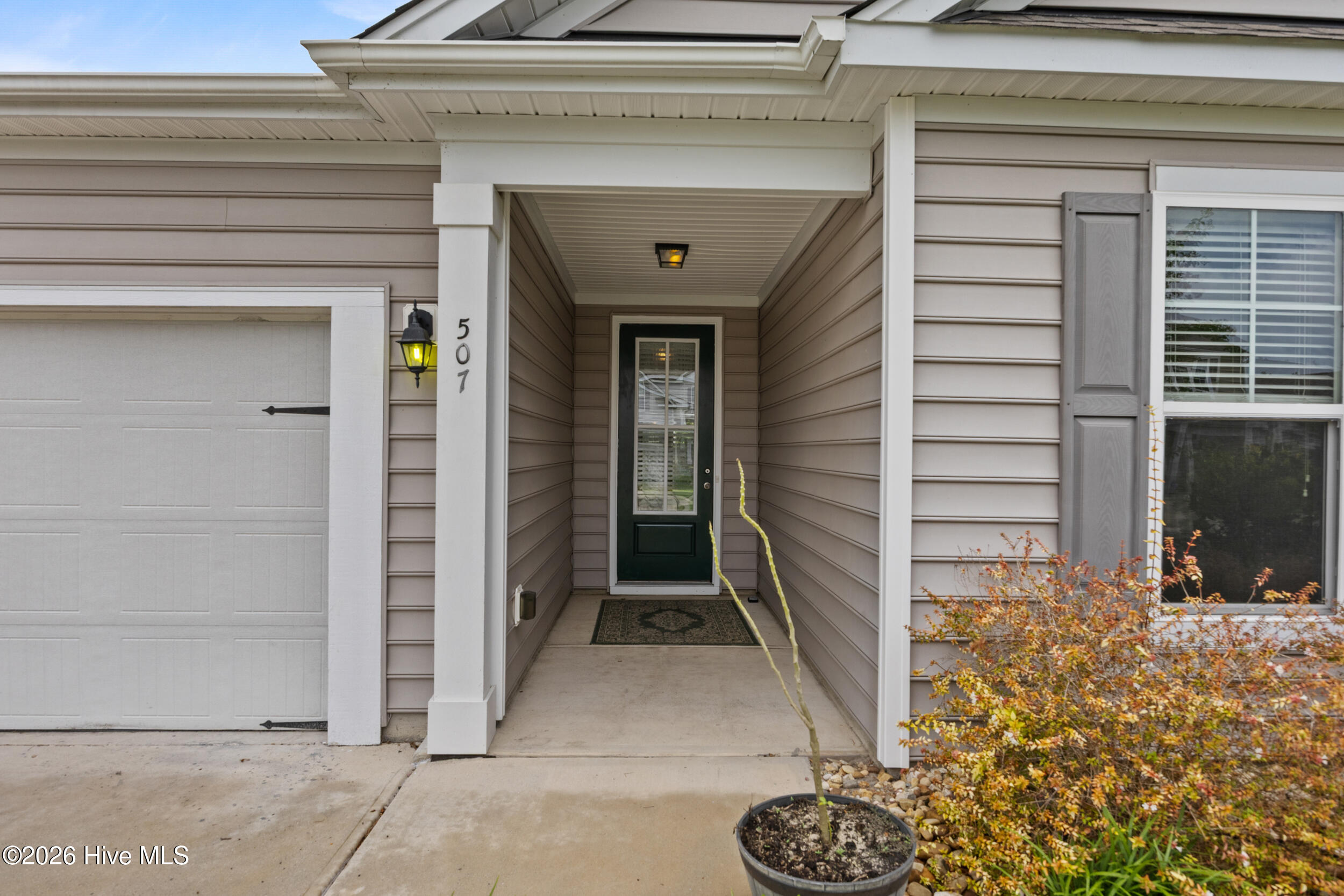 507 Steele Loop