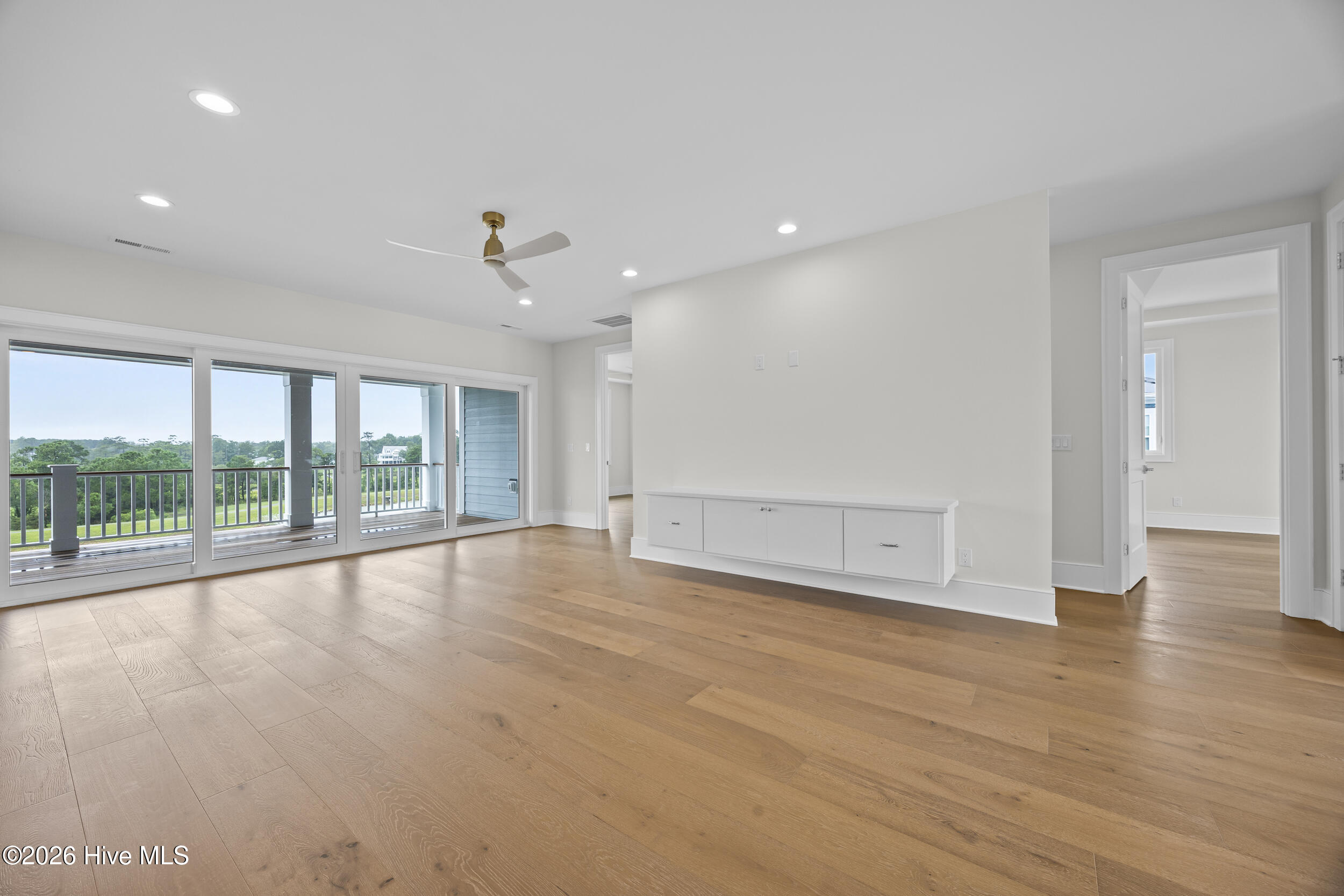 804 Waterstone Drive