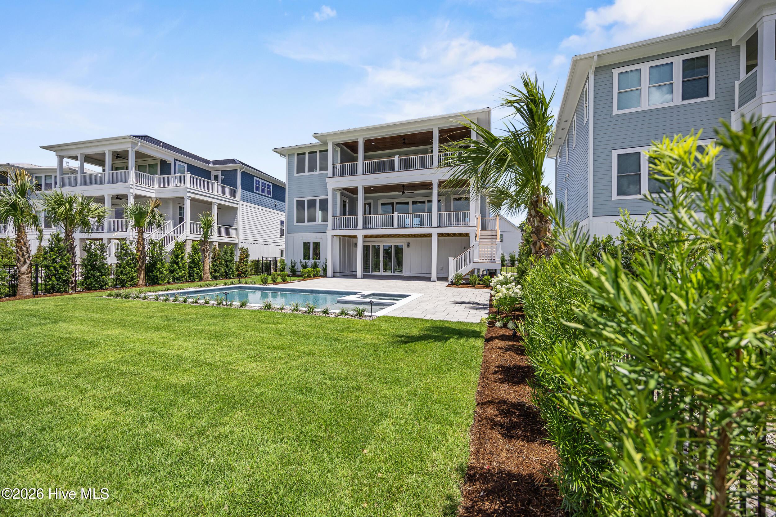 804 Waterstone Drive