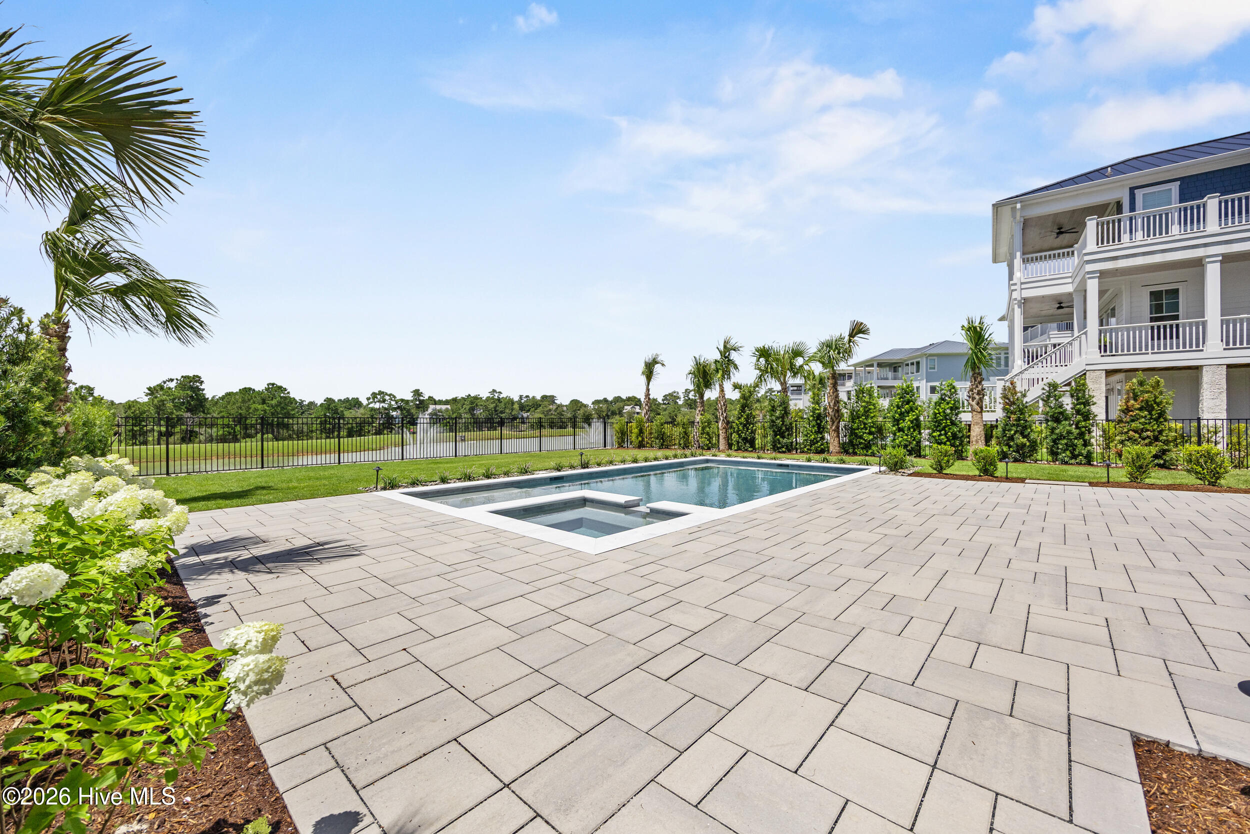 804 Waterstone Drive