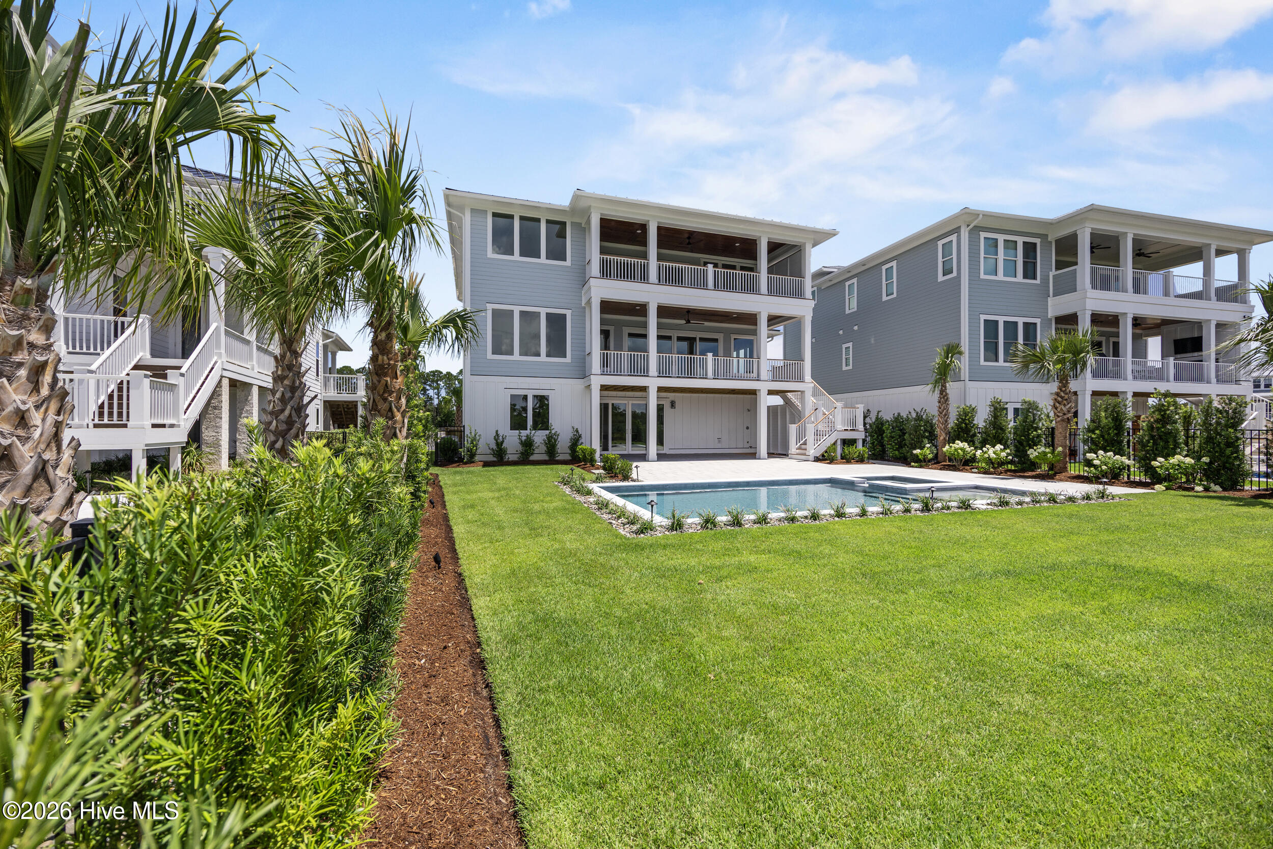 804 Waterstone Drive