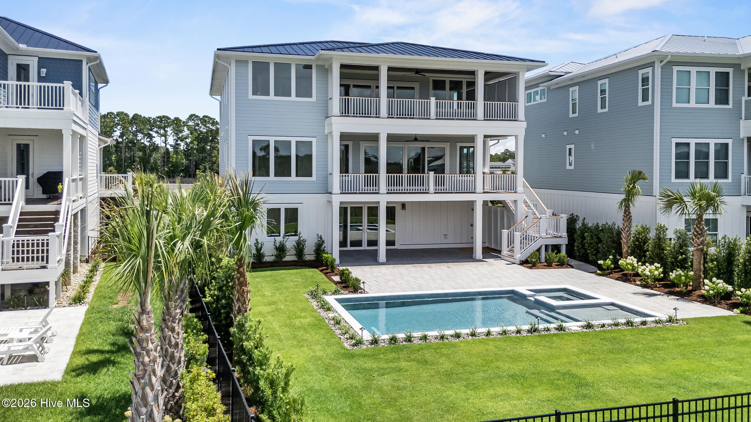 804 Waterstone Drive