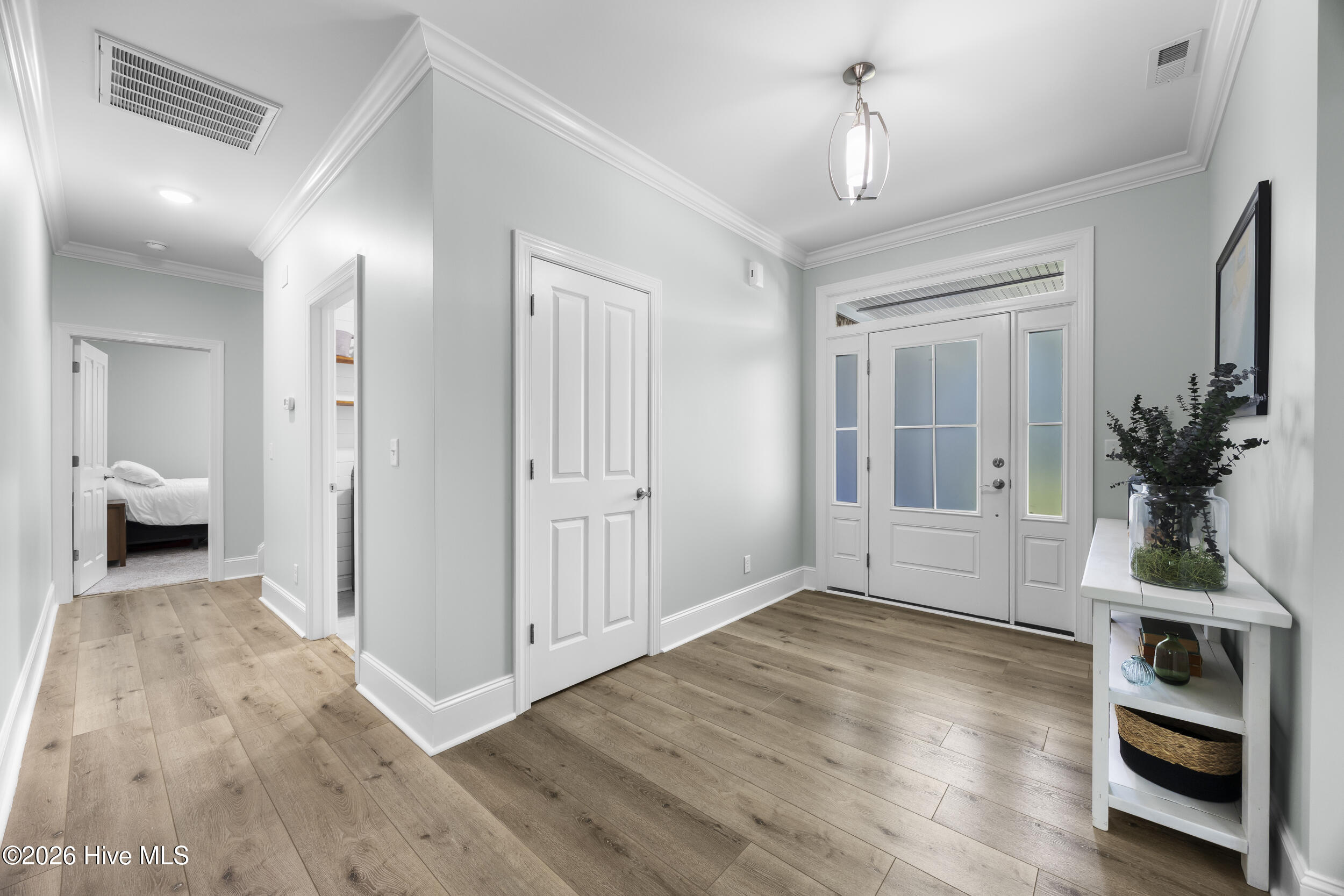 323 Crown Pointe Drive