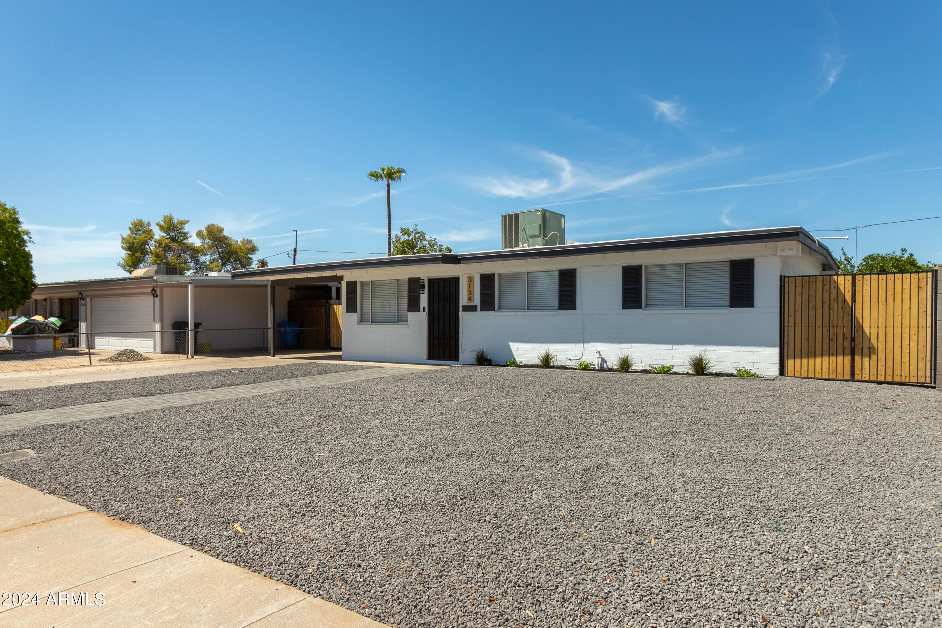 3134 W COUNTRY GABLES Drive