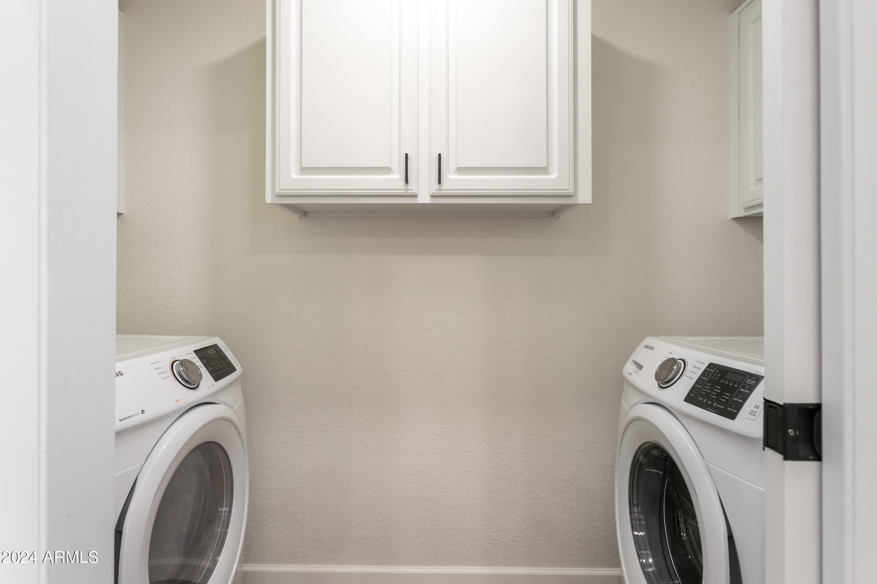 3134 W COUNTRY GABLES Drive