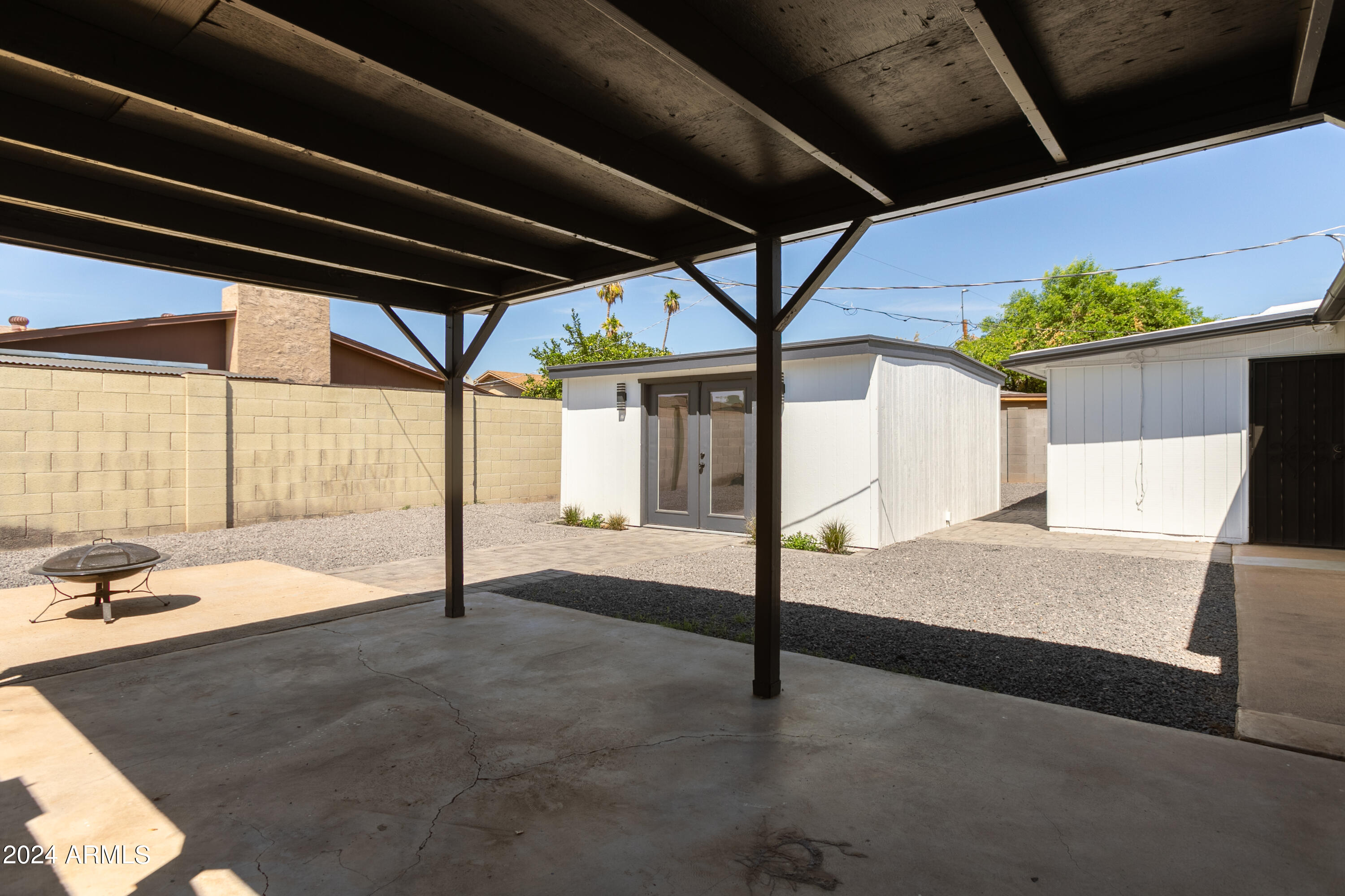 3134 W COUNTRY GABLES Drive