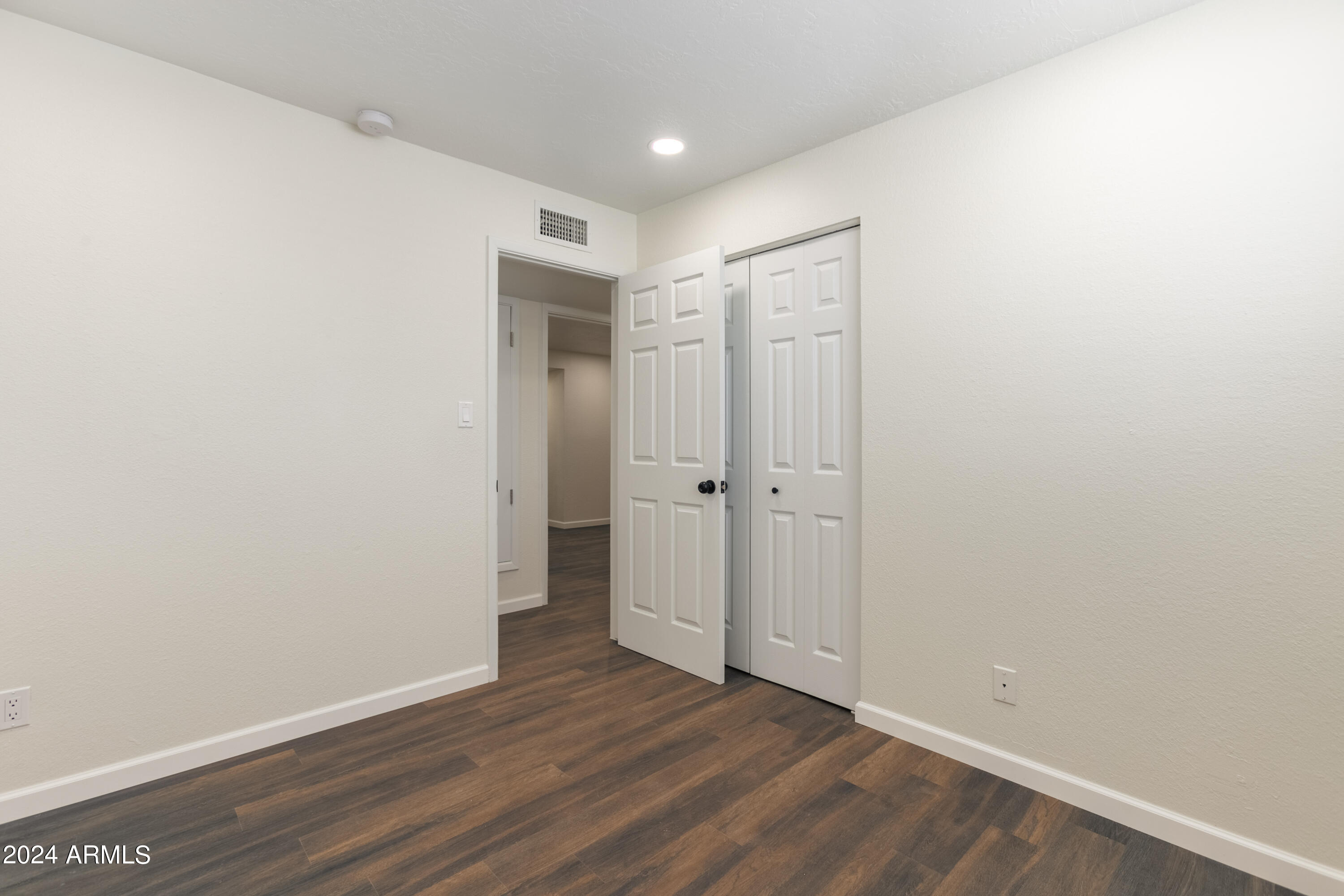 3134 W COUNTRY GABLES Drive