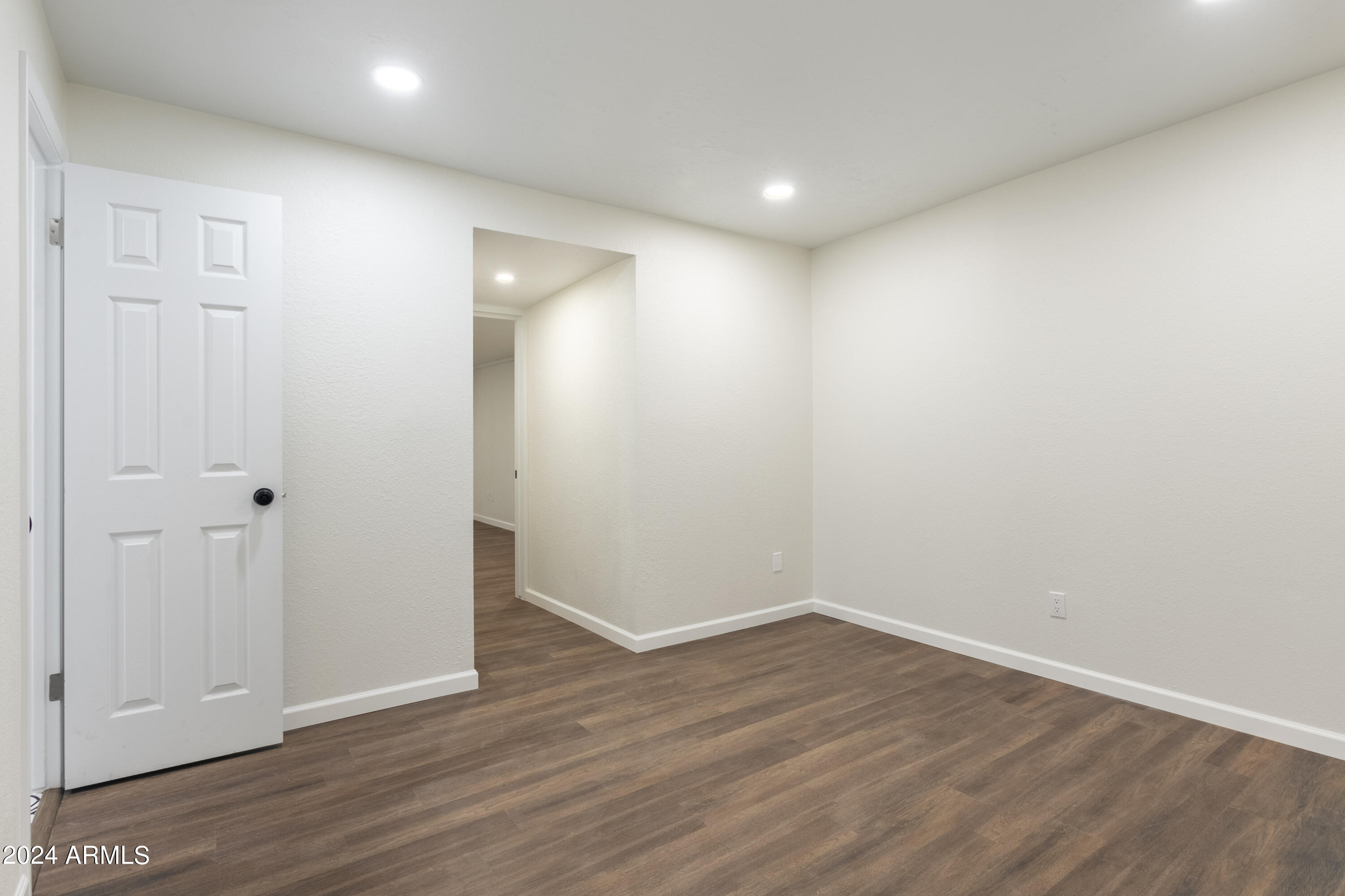 3134 W COUNTRY GABLES Drive