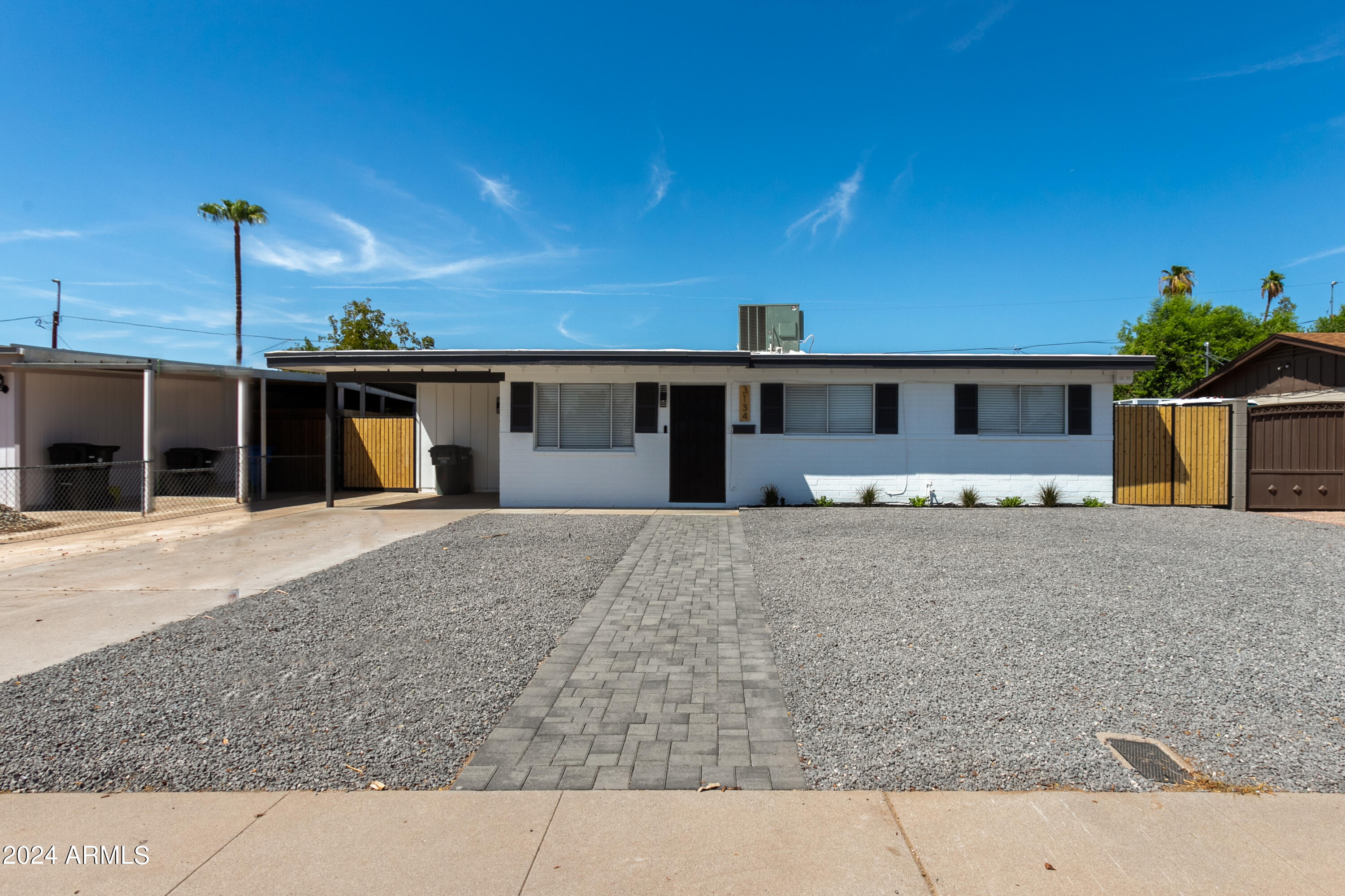 3134 W COUNTRY GABLES Drive