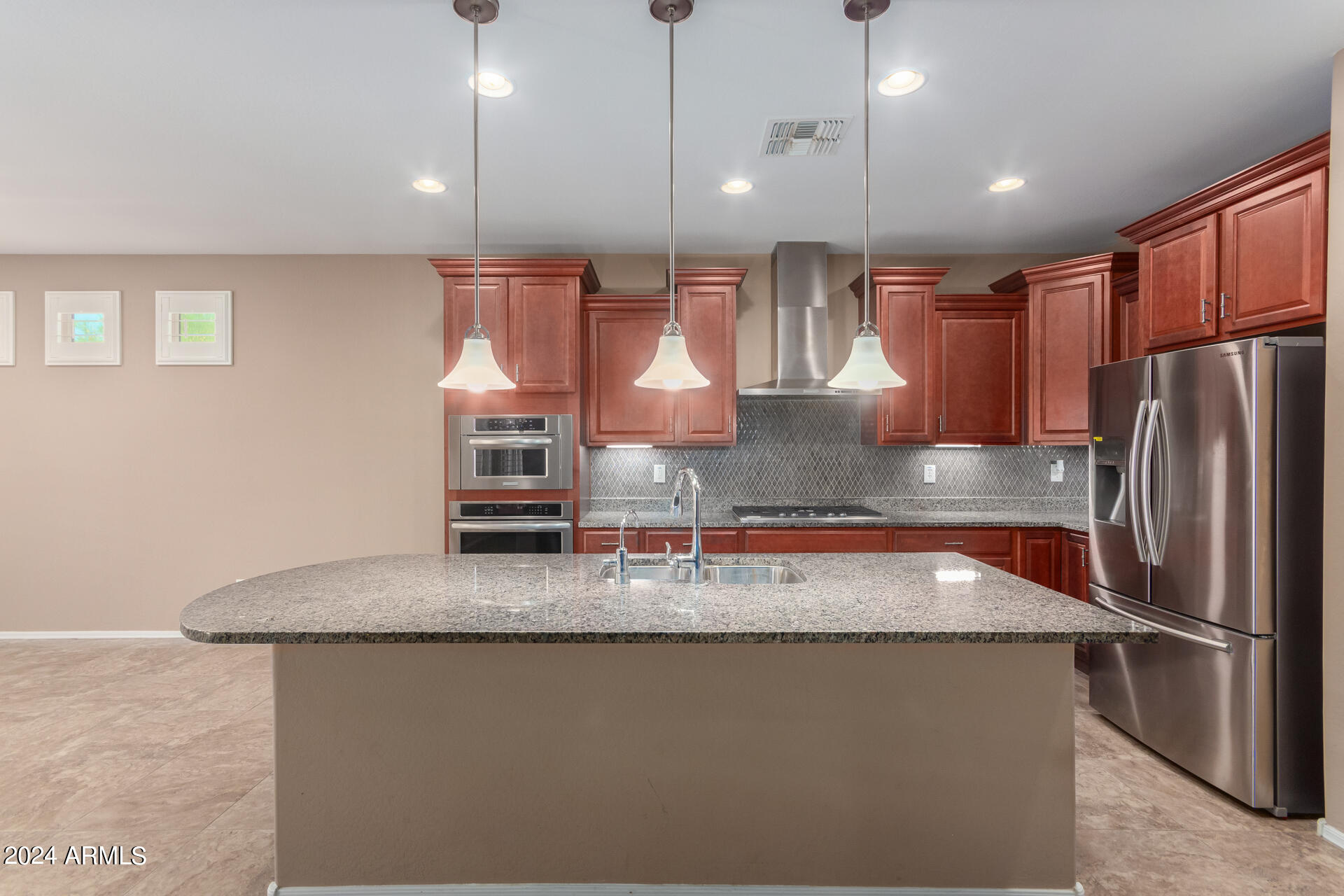 7514 W CONGRESSIONAL Way