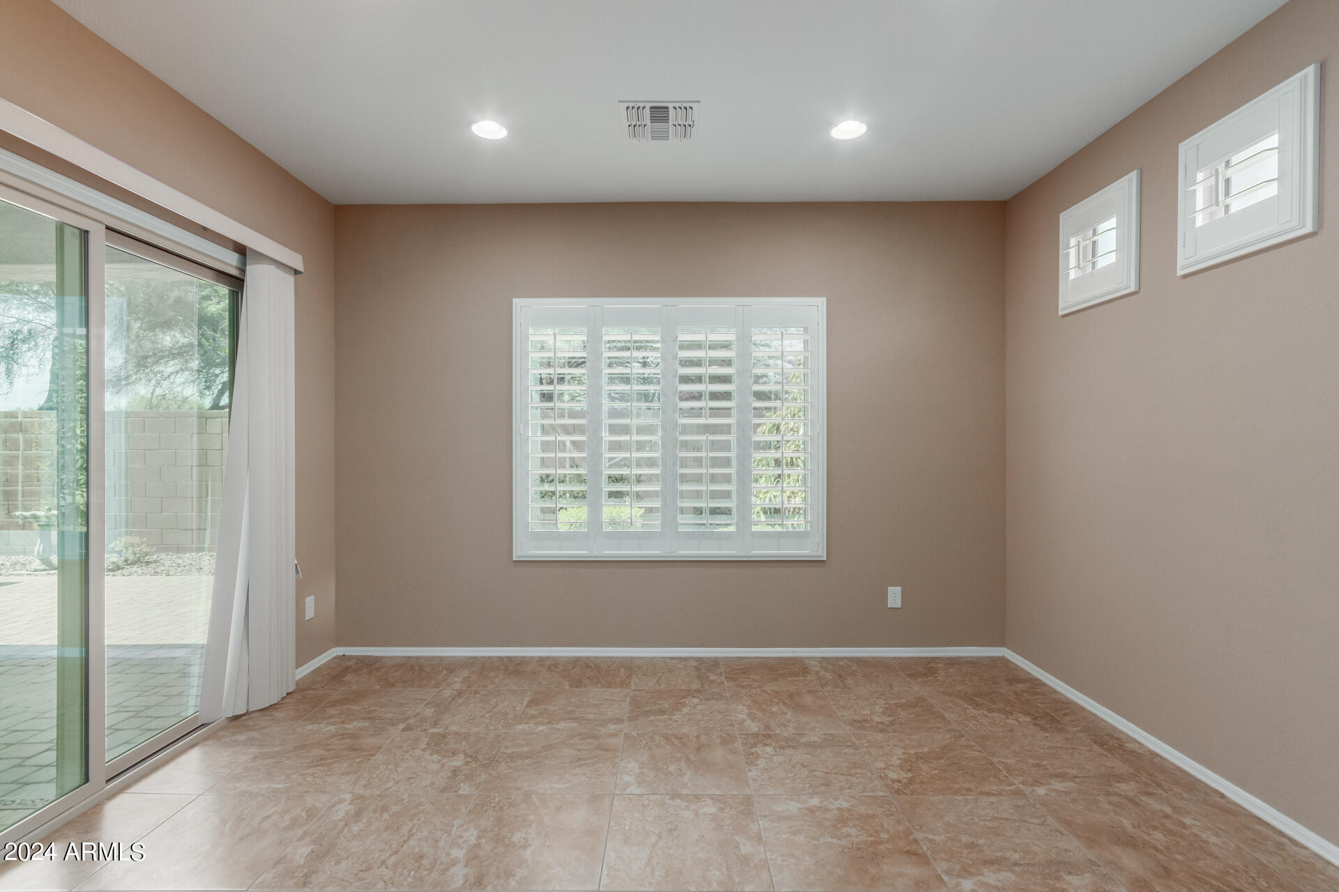 7514 W CONGRESSIONAL Way