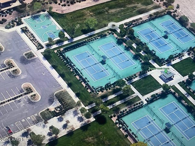 7514 W CONGRESSIONAL Way