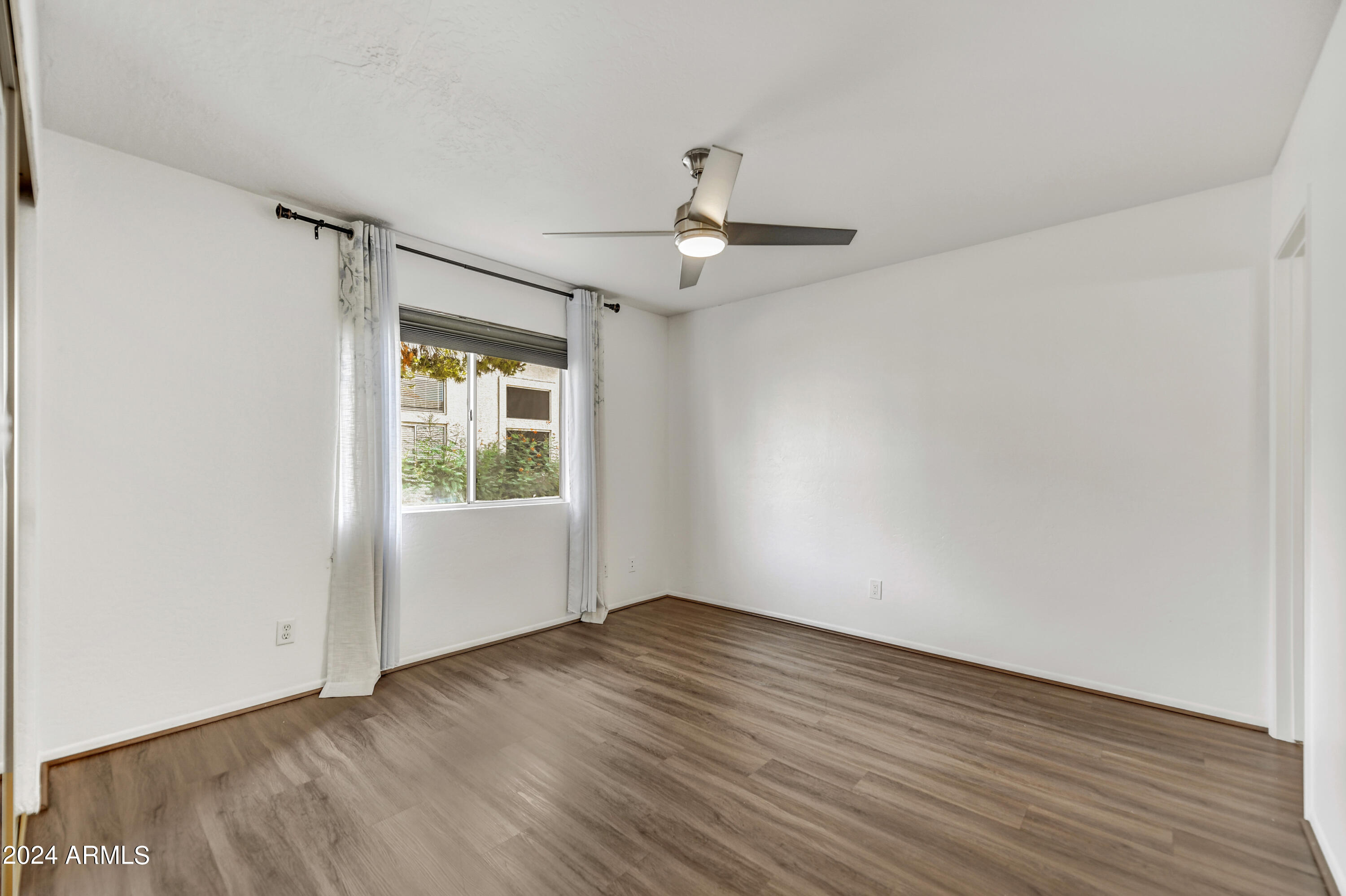 2019 W LEMON TREE Place # 1117