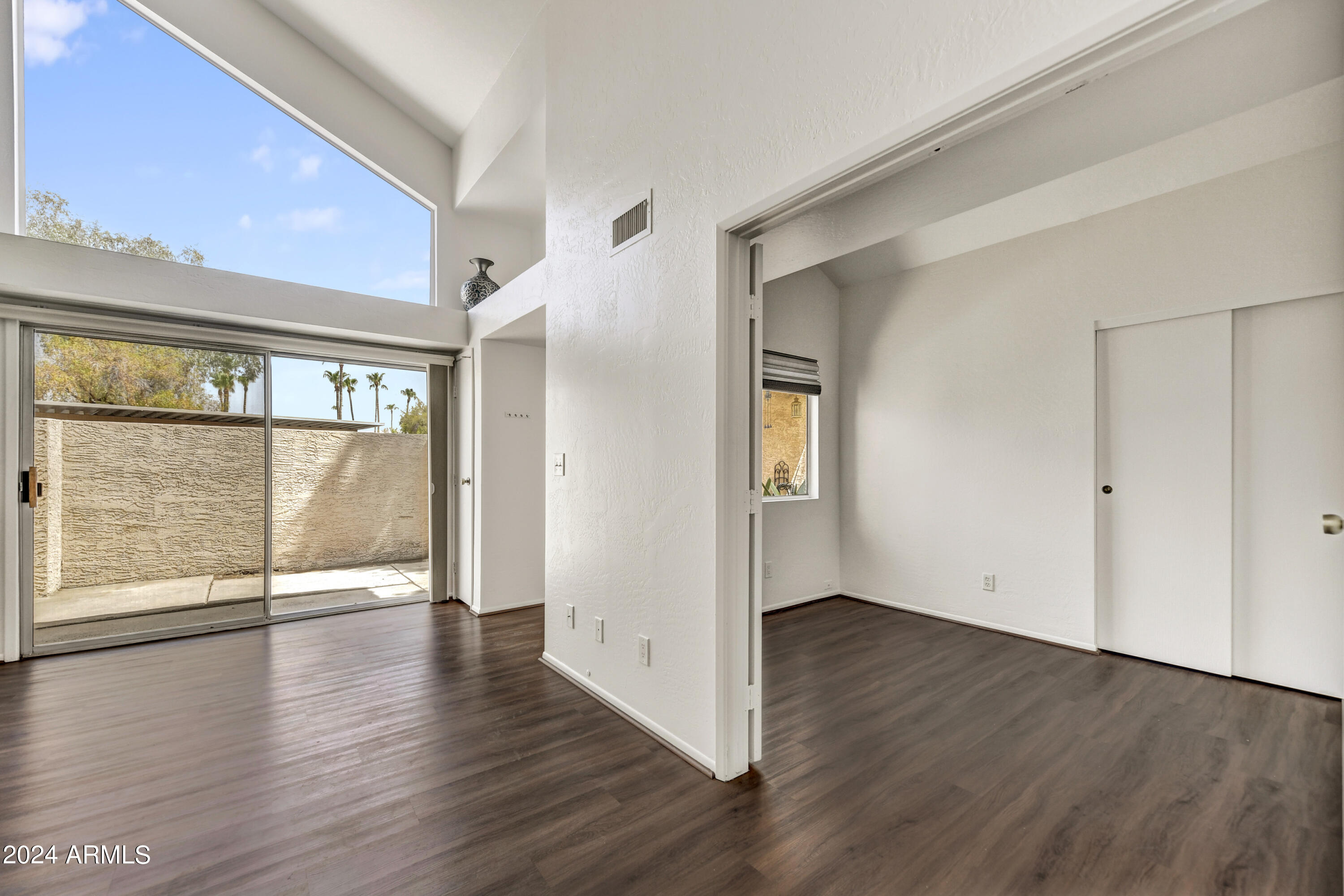 2019 W LEMON TREE Place # 1117