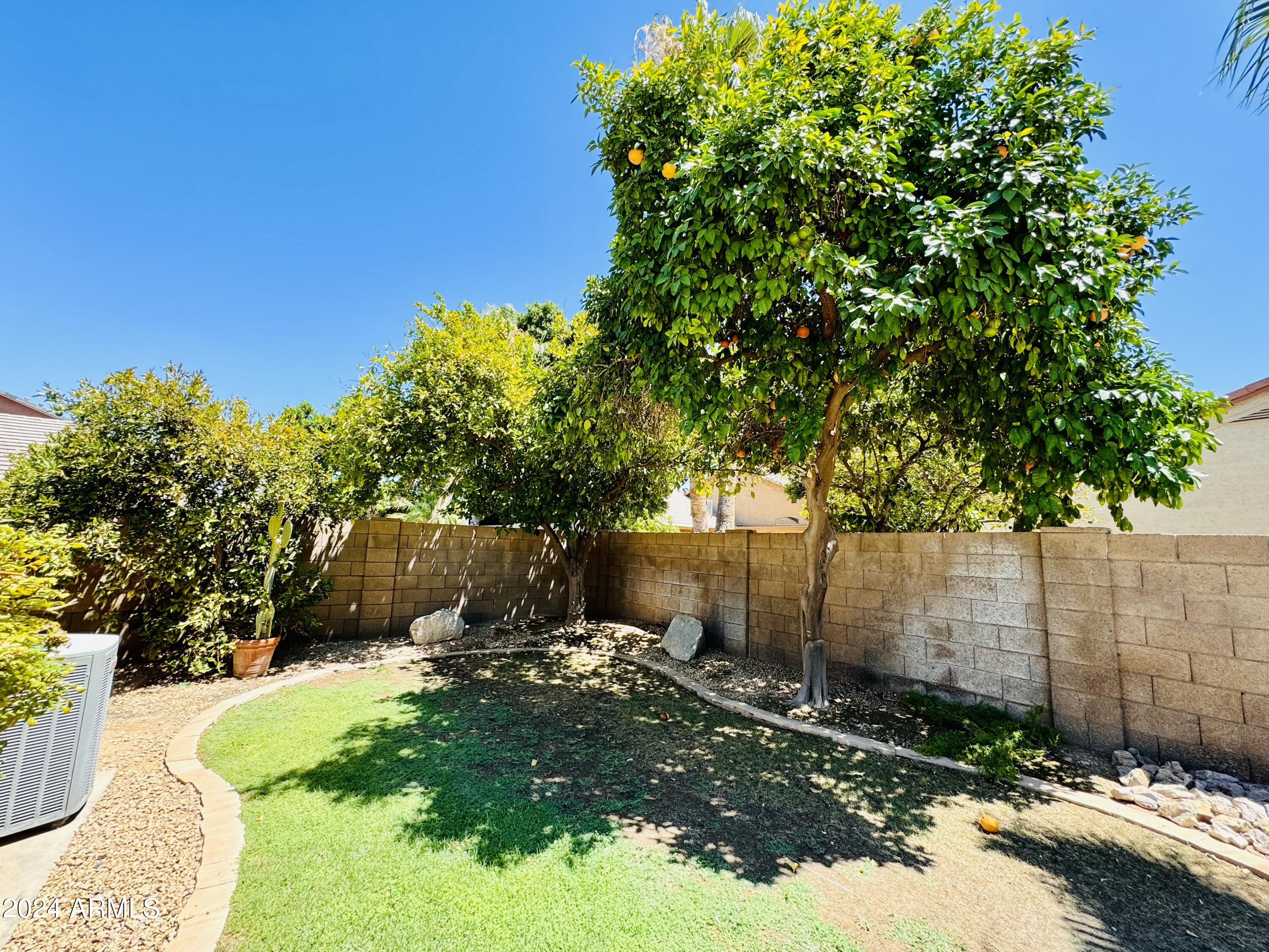 881 E Constitution Drive