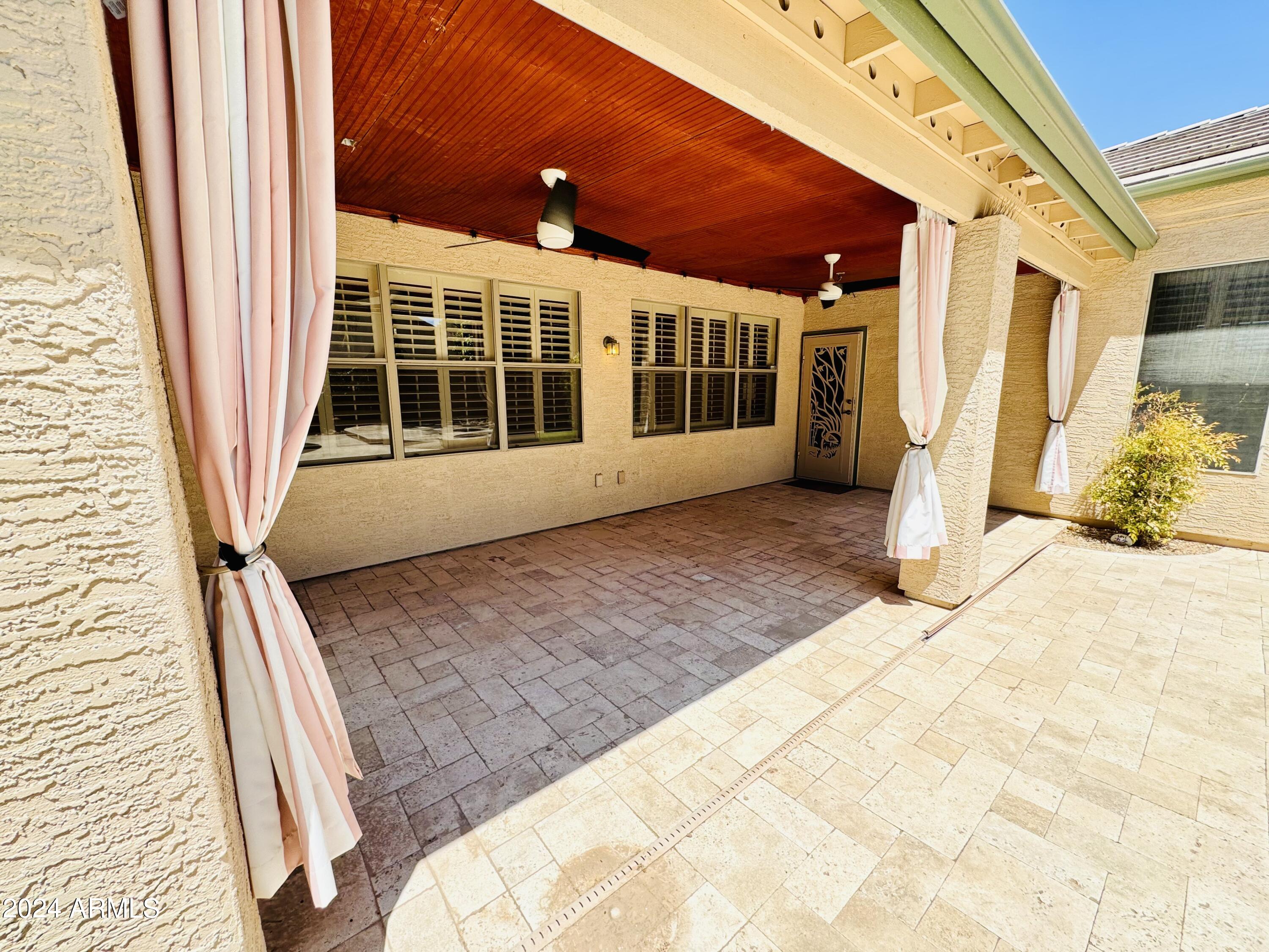 881 E Constitution Drive