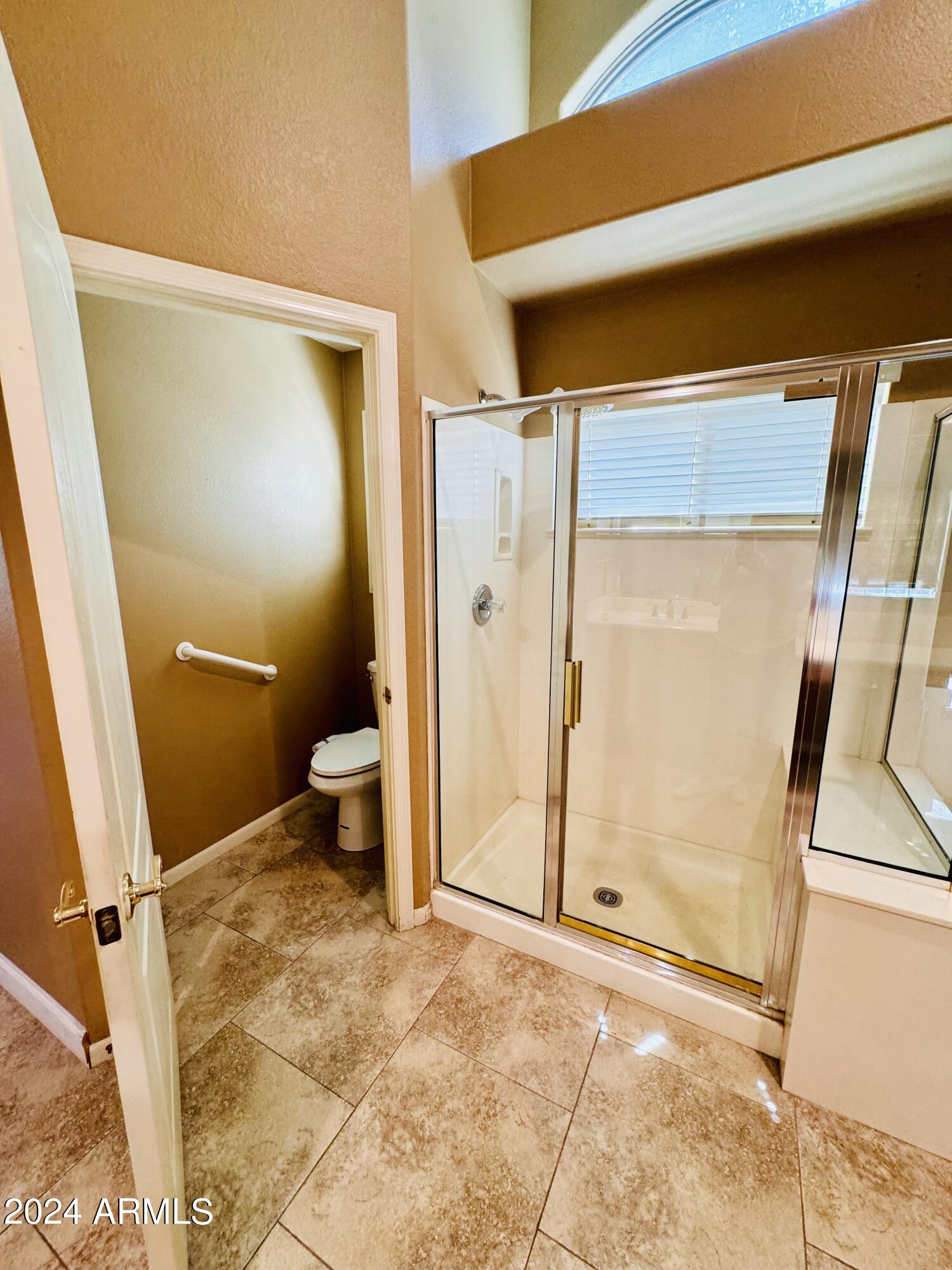 881 E Constitution Drive