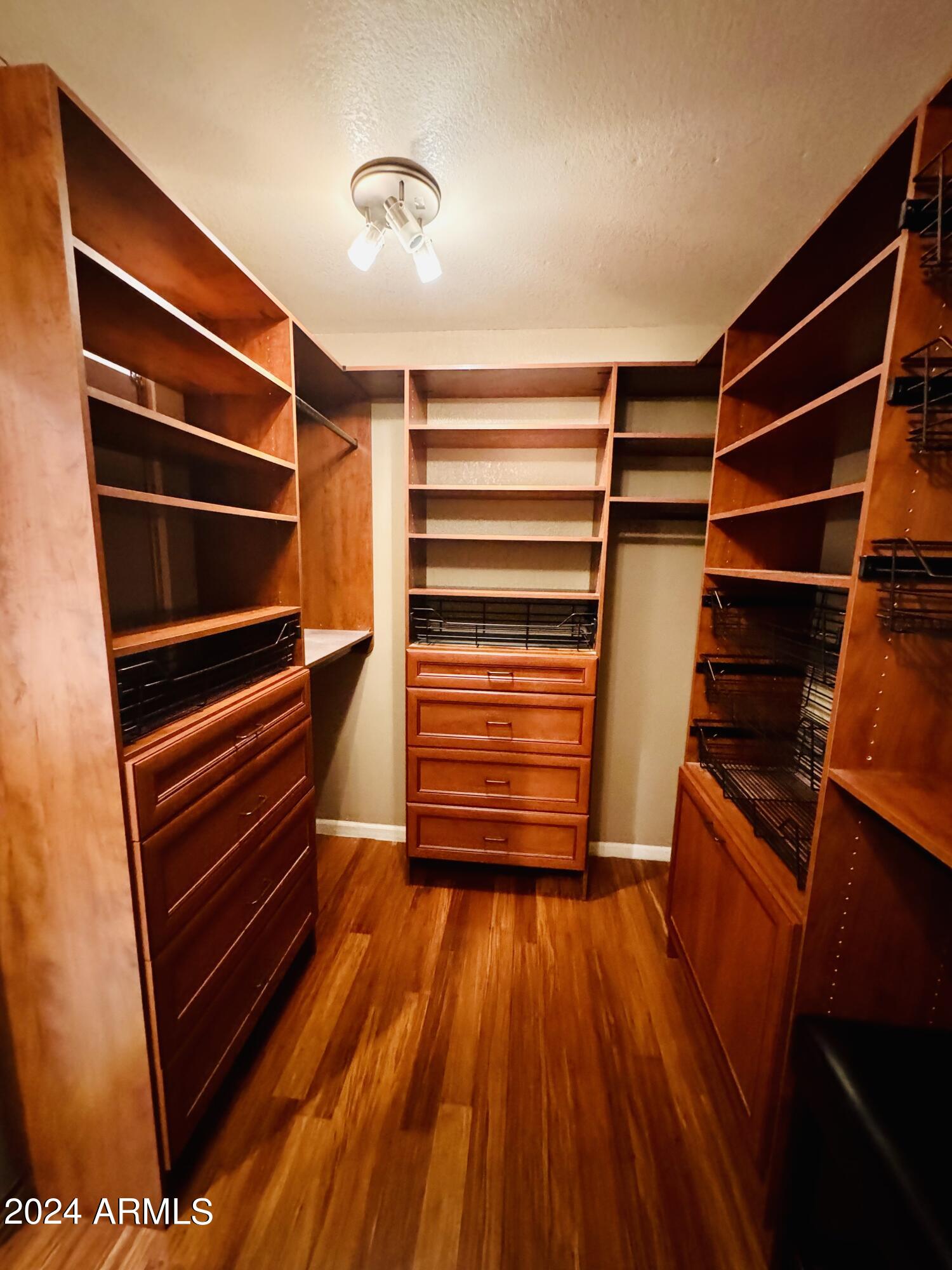 881 E Constitution Drive