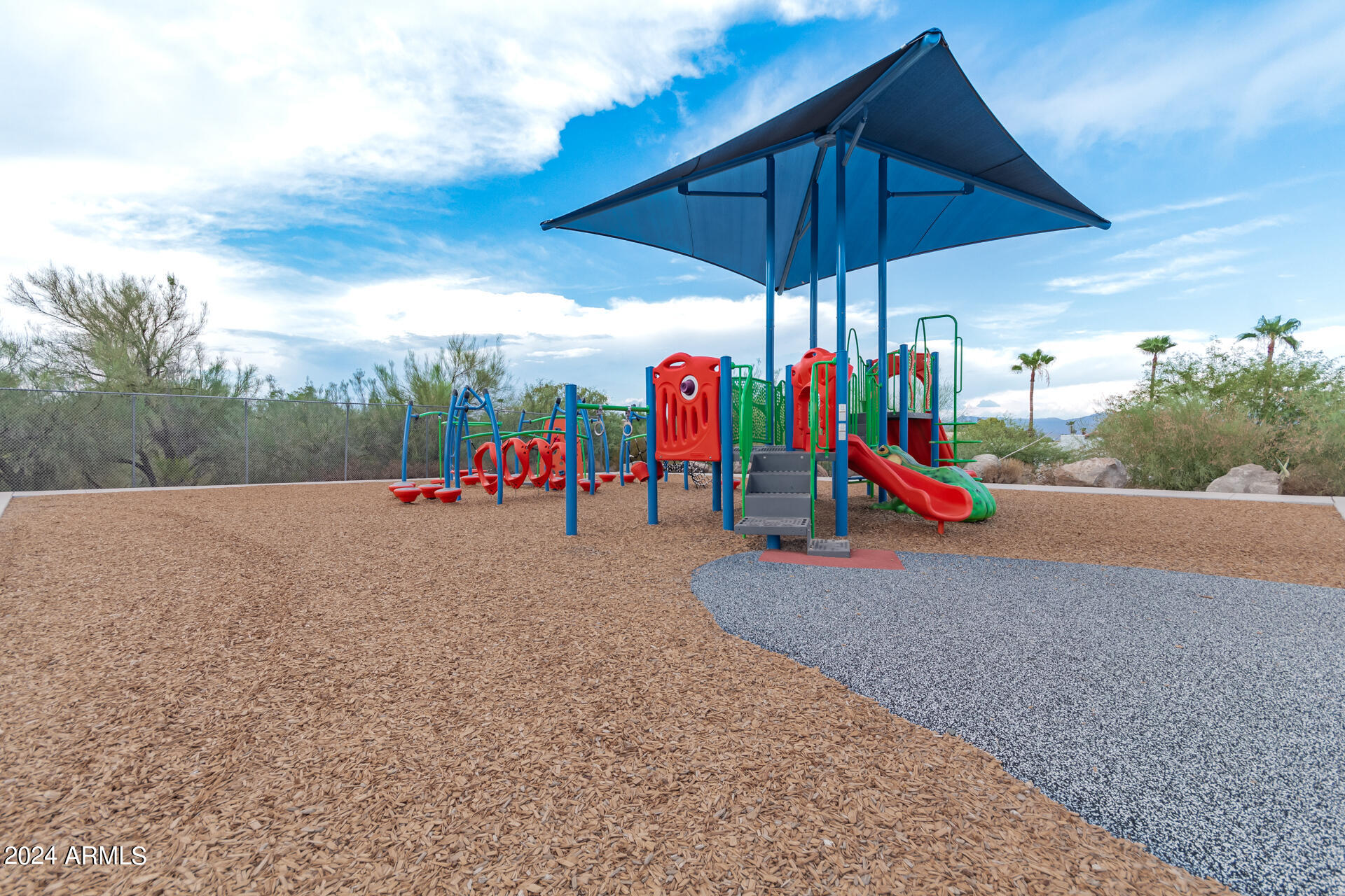 17239 E La Pasada Drive