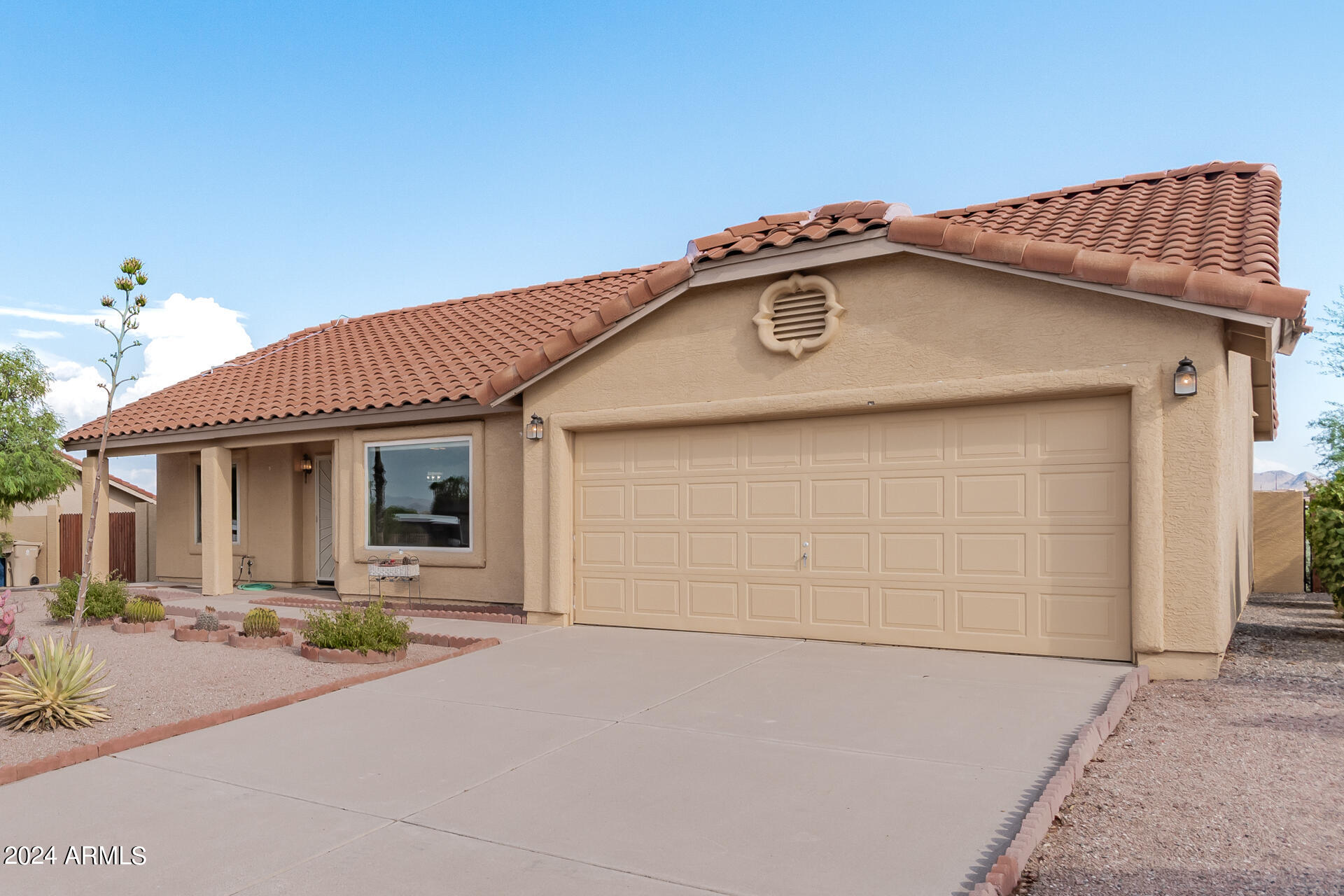 17239 E La Pasada Drive